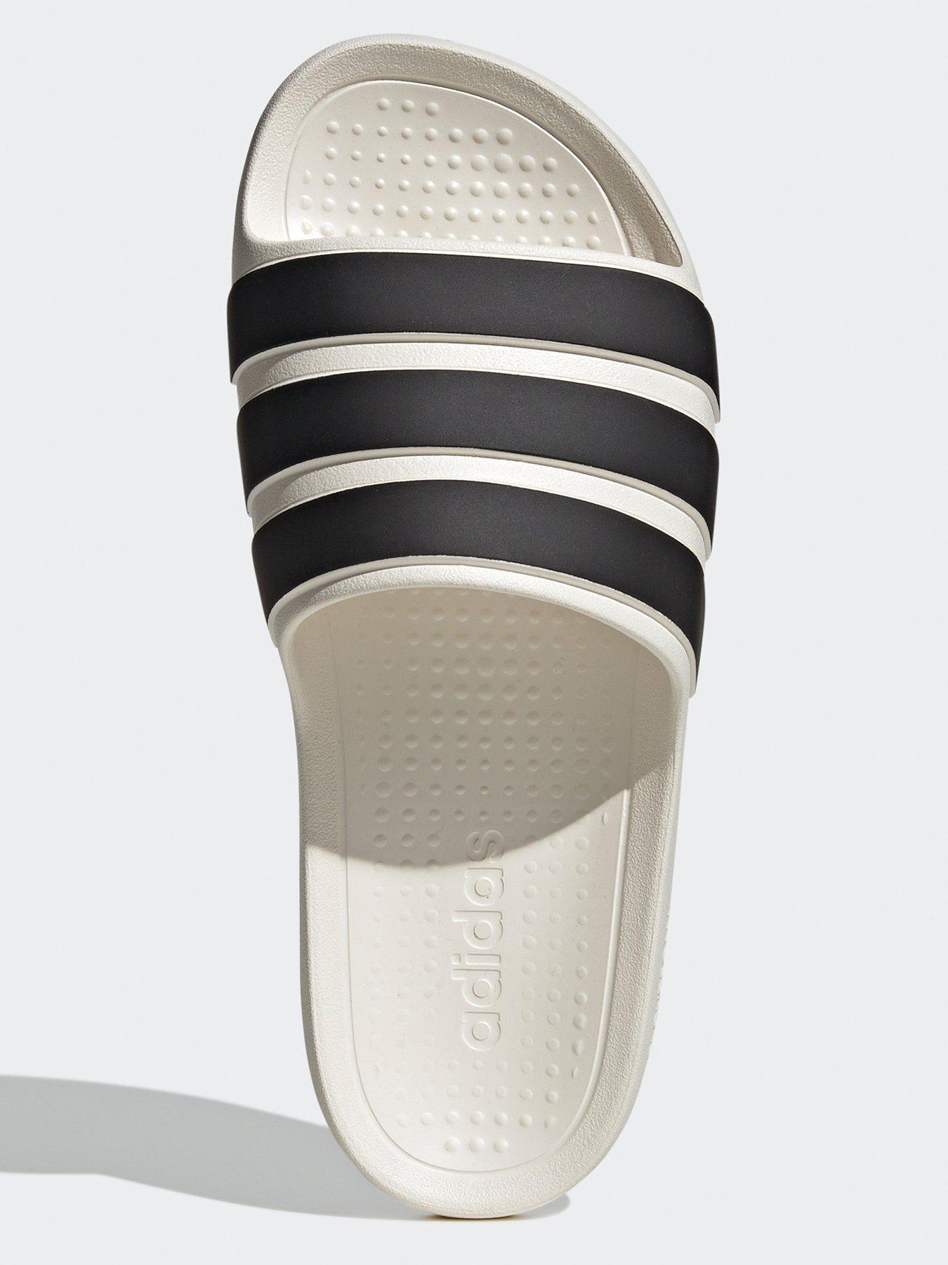 adidas-sportswear-womens-adilette-flow-slider-off-whiteoutfit