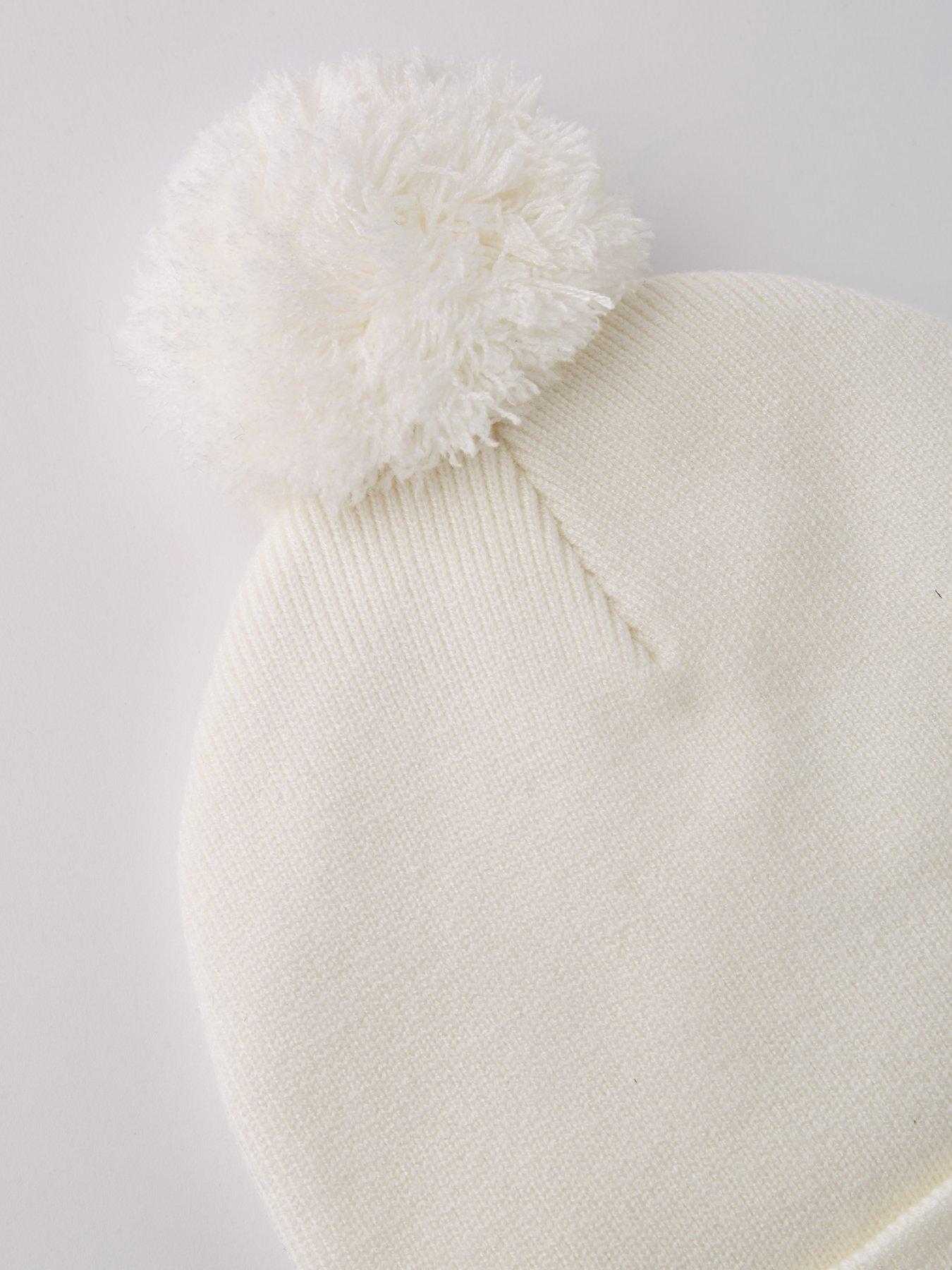 gym-coffee-womens-training-bobble-beanie-creamdetail