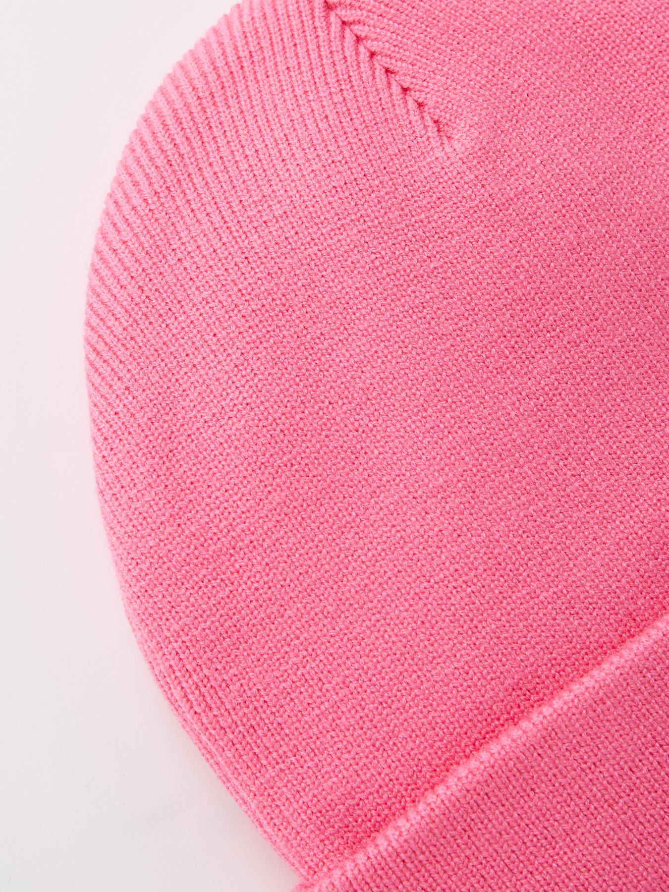 gym-coffee-womens-training-beanie-hat-pinkdetail