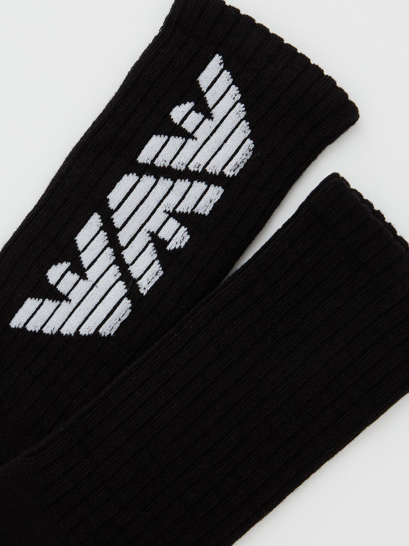 emporio-armani-bodywear-emporio-armani-bodywear-2-pack-eagle-contrast-logo-crew-sports-socks-blackstillFront