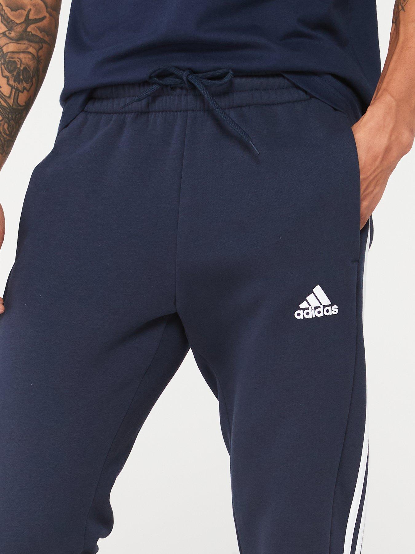 adidas-sportswear-mens-3-stripe-fleece-pant-navyoutfit