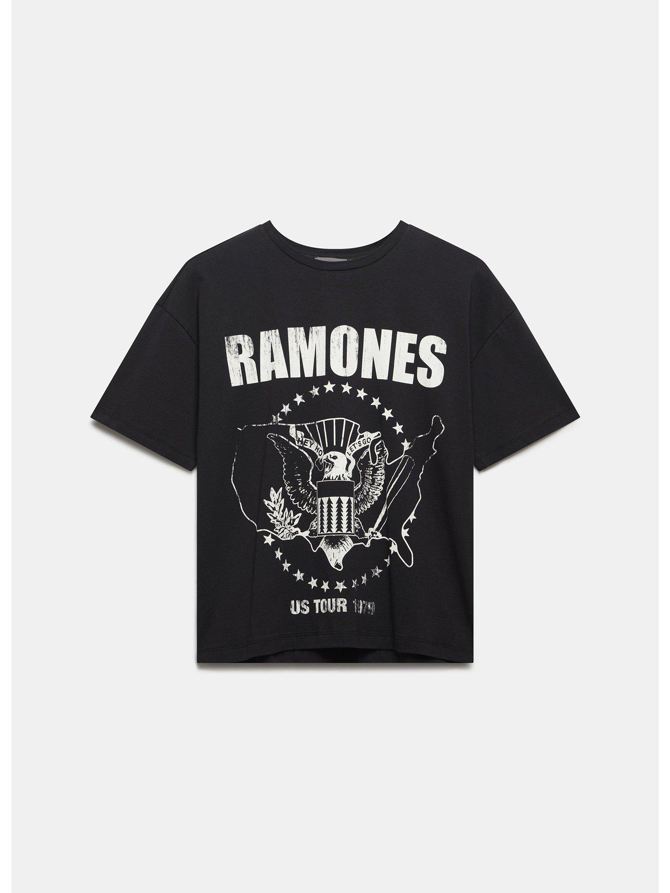 mint-velvet-black-ramones-graphic-t-shirtdetail