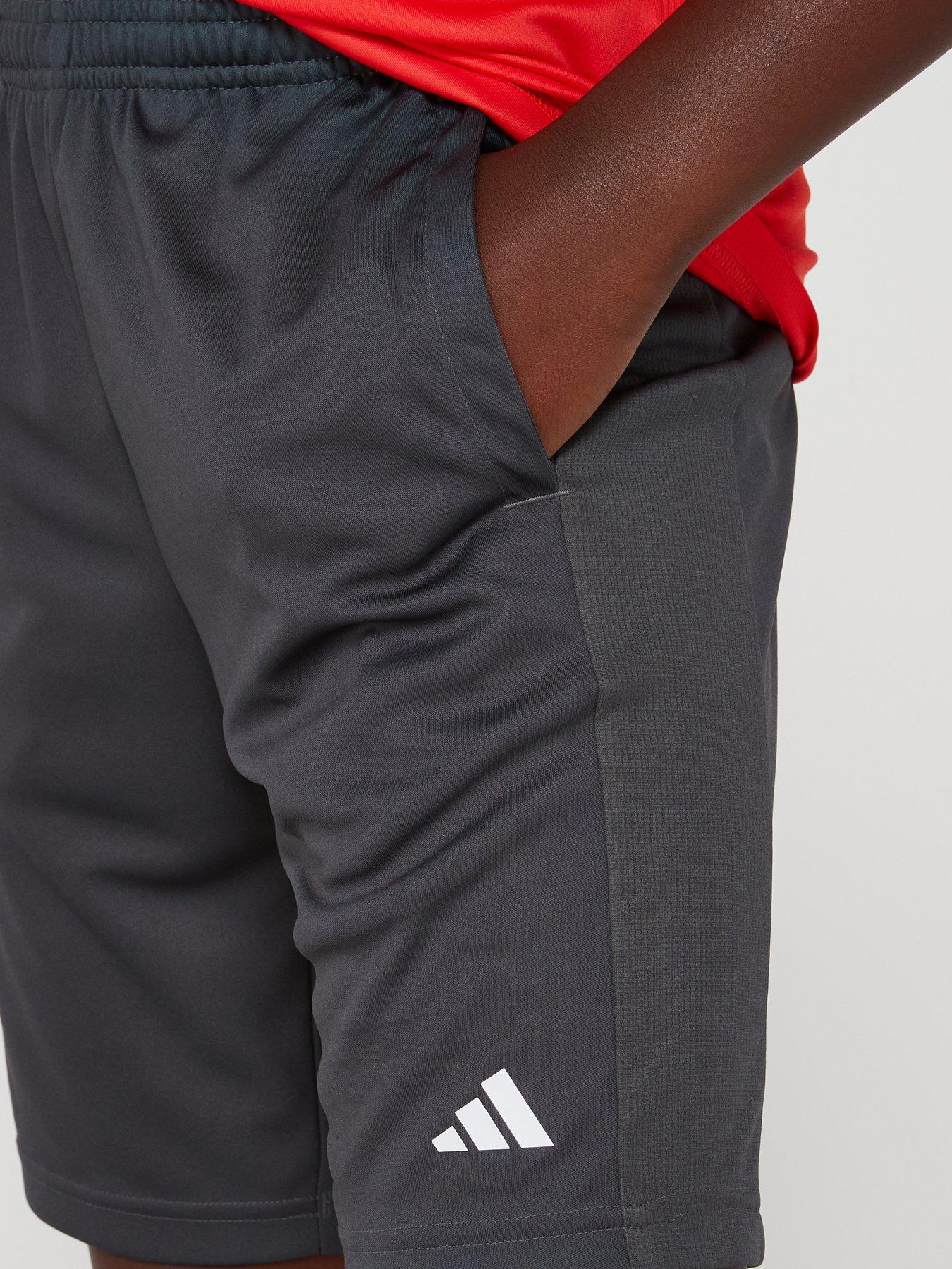 adidas-junior-boys-train-essentials-shorts-greyoutfit