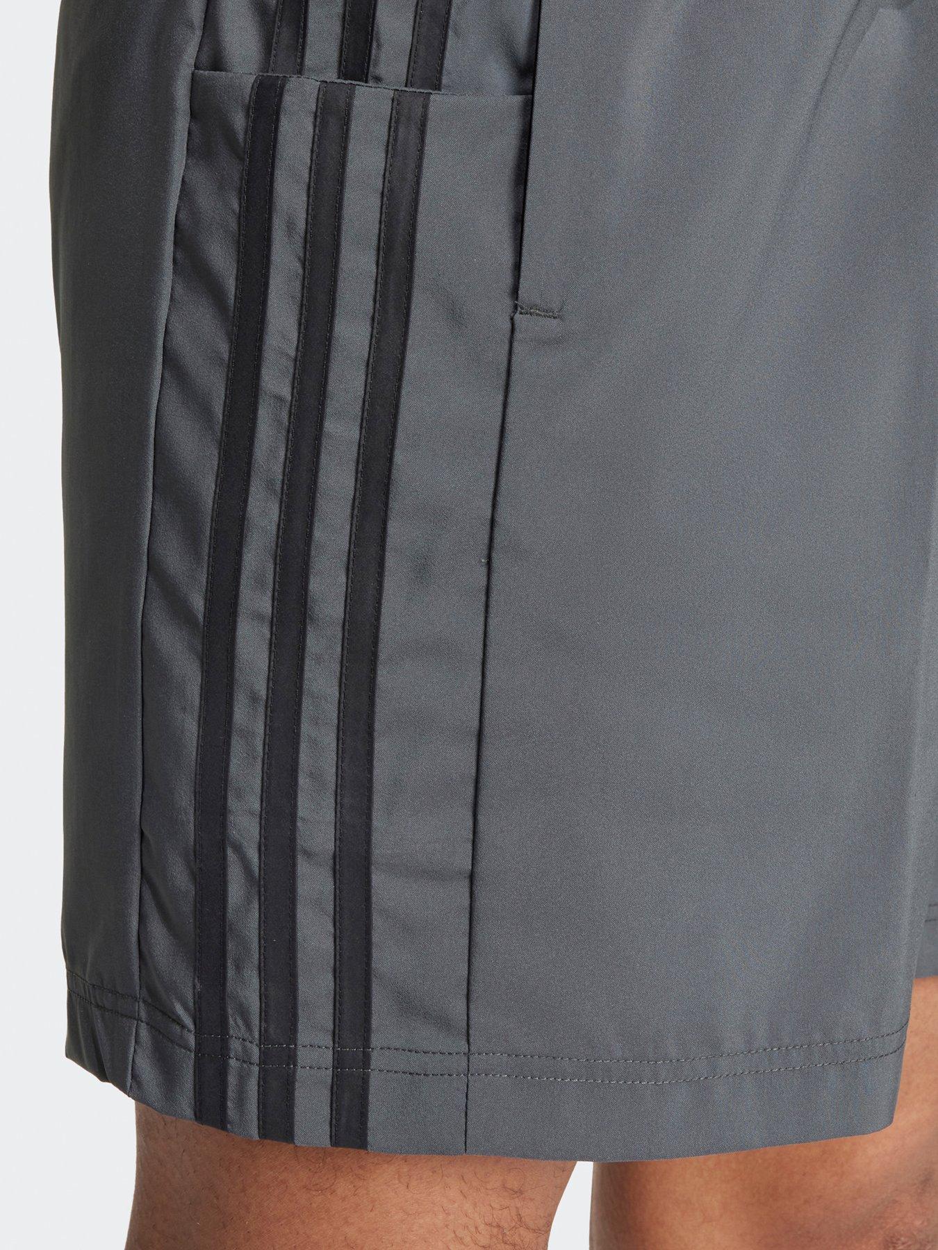 adidas-sportswear-mens-3-stripe-chelsea-short-greydetail