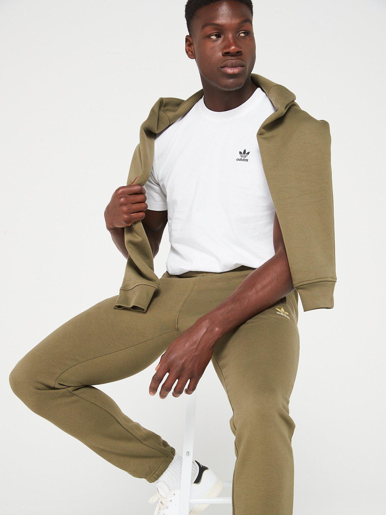 adidas-originals-mens-essential-trefoil-hoodie-oliveoutfit