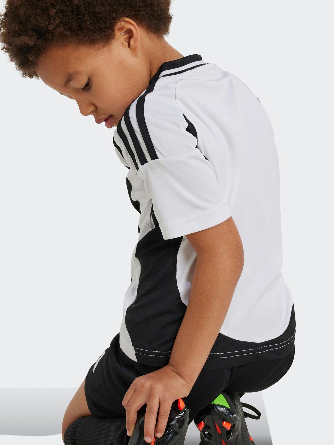 adidas-juventus-mini-kit-2425-home-full-kit--whiteblackoutfit