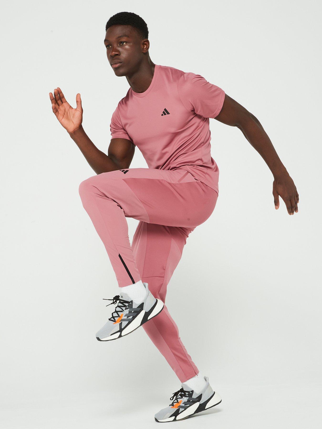 adidas-mens-train-essentials-t-shirt-dark-pinkoutfit