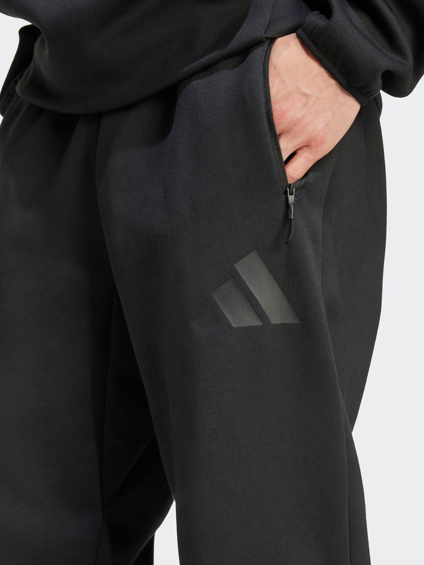 adidas-sportswear-mens-zne-pant-blackoutfit