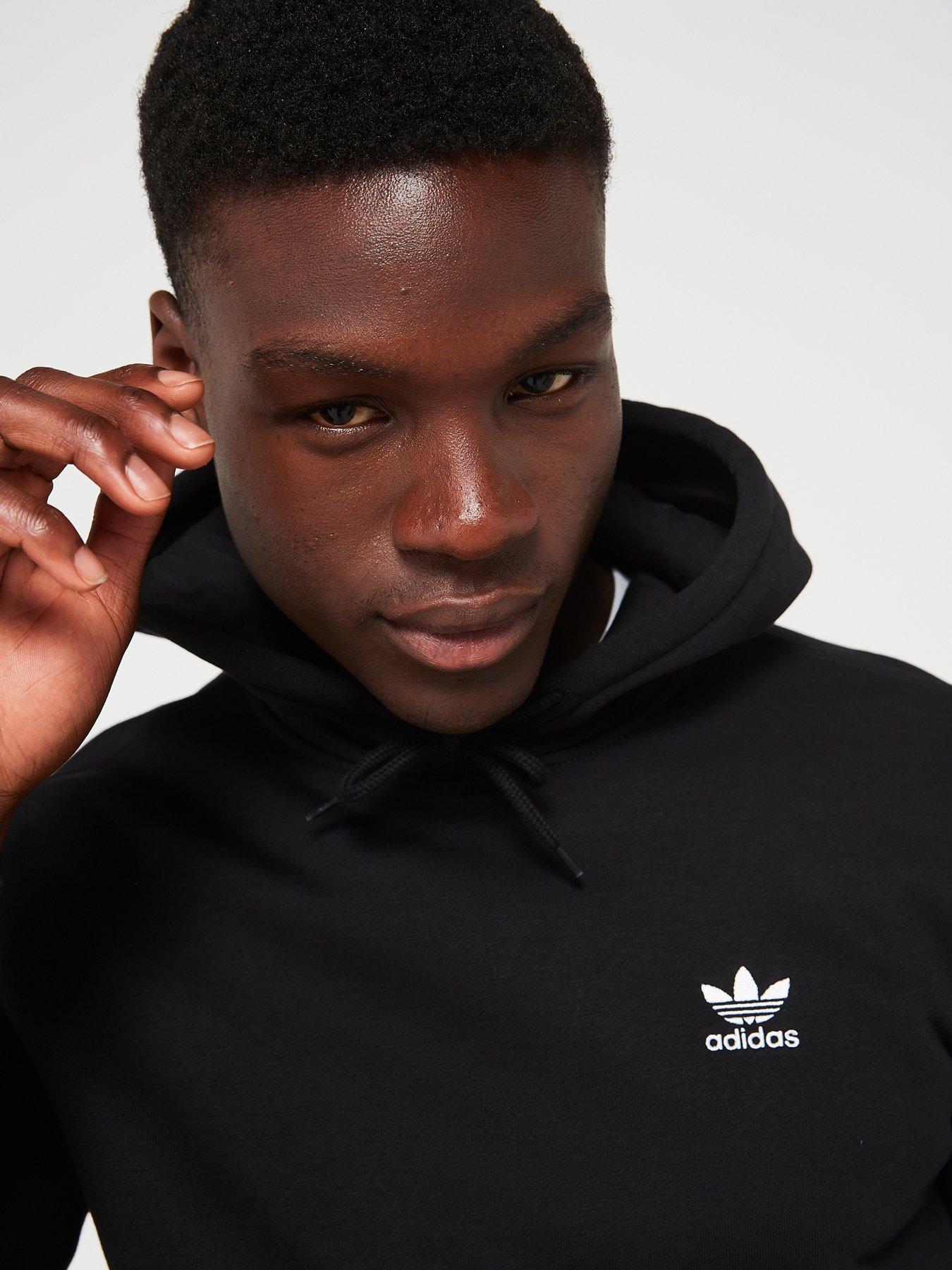 adidas-originals-mens-essentials-hoodie-blackoutfit