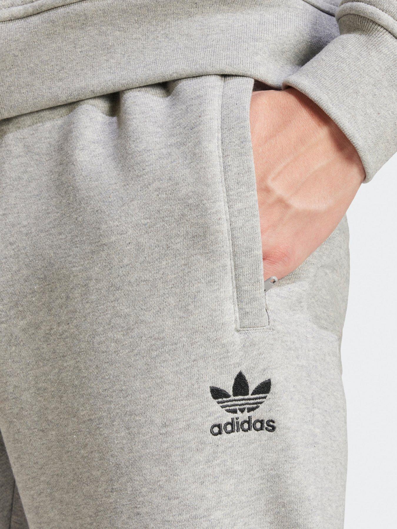 adidas-originals-mens-essentials-pant-greyoutfit