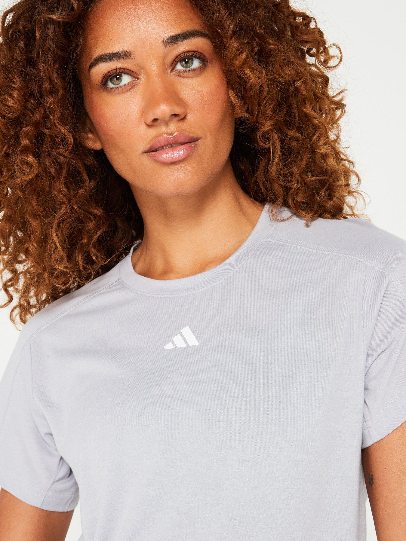 adidas-womens-train-essentials-crew-t-shirt-blueoutfit