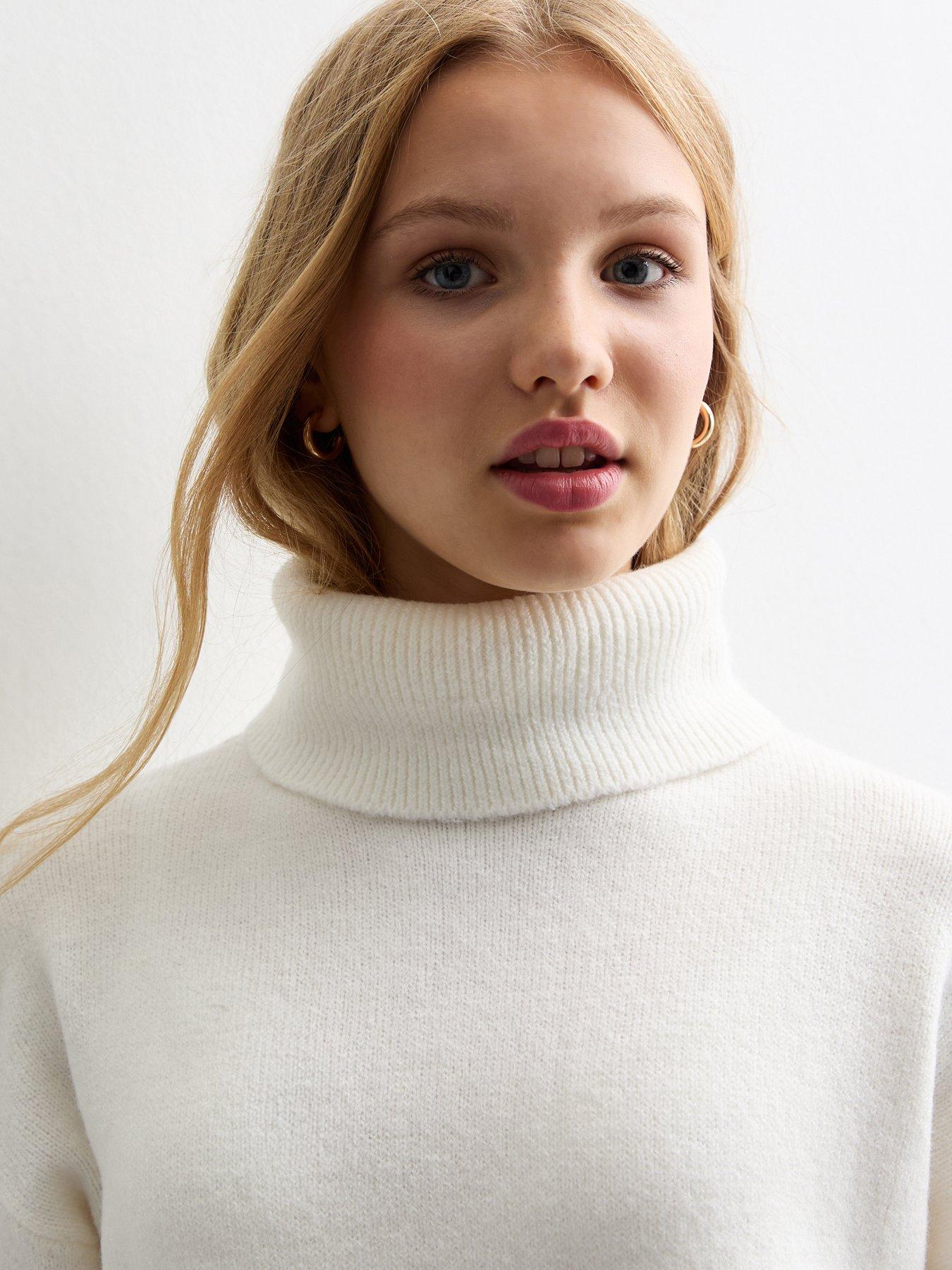 new-look-915-girls-cropped-roll-neck-jumper-whiteoutfit