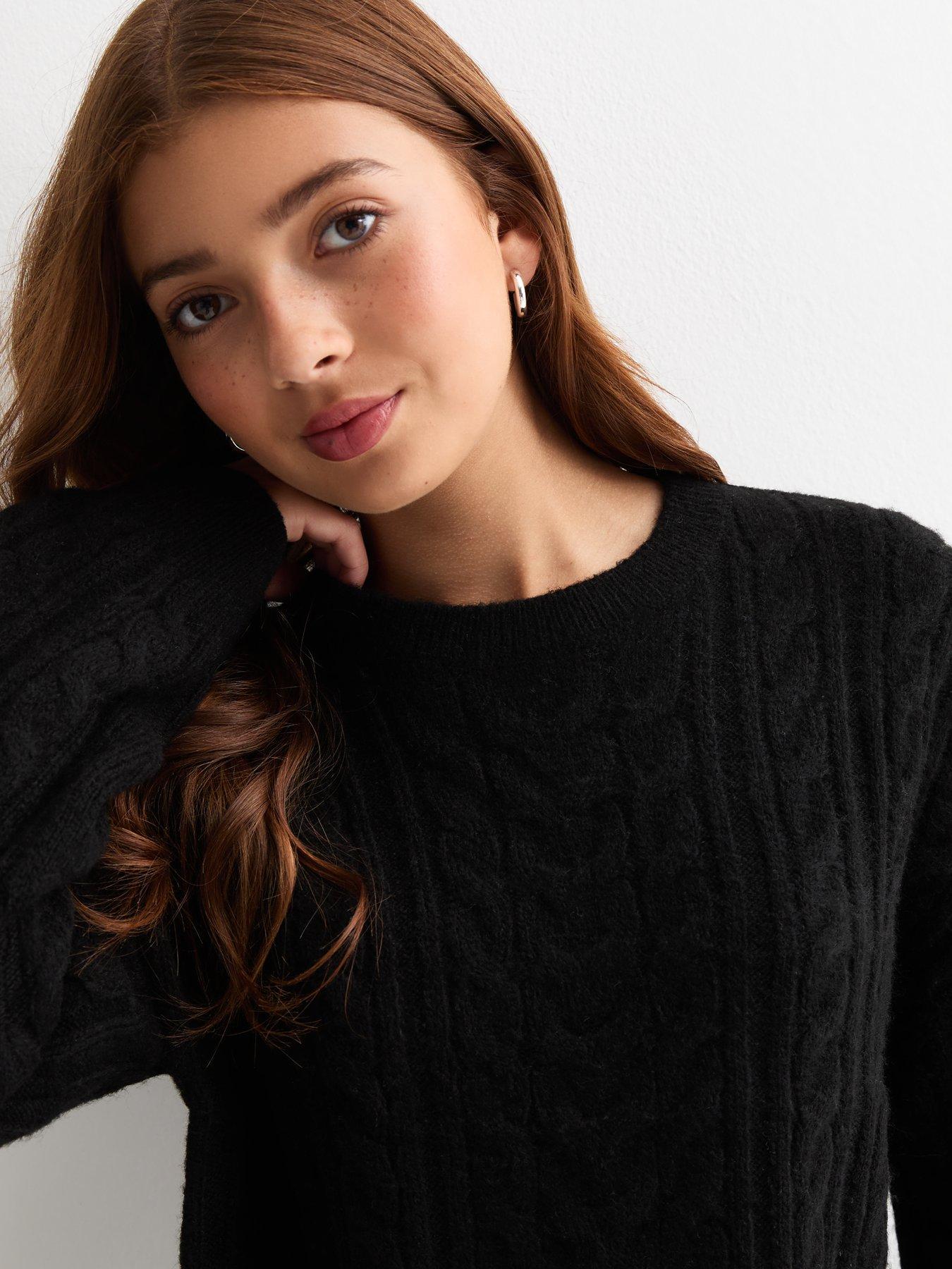 new-look-915-girls-black-cable-knit-crop-jumperoutfit