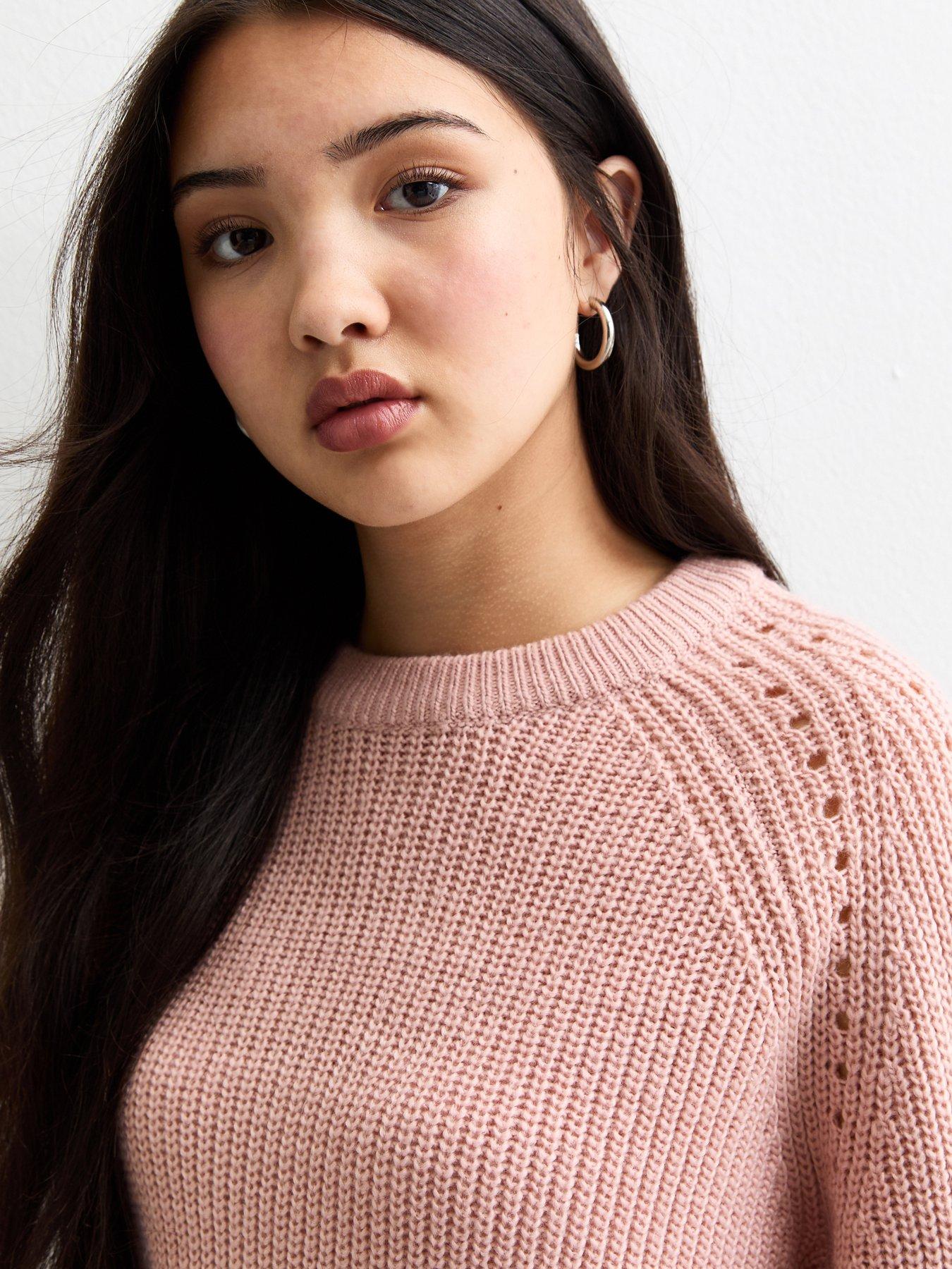 new-look-915-girls-pale-pink-hole-detail-crew-neck-crop-jumperoutfit