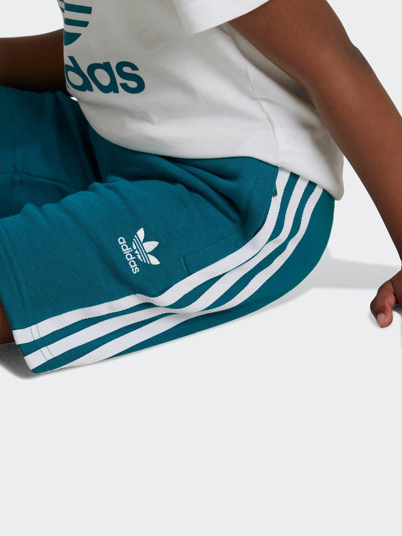 adidas-originals-unisex-kids-short-tee-set-greenwhiteoutfit