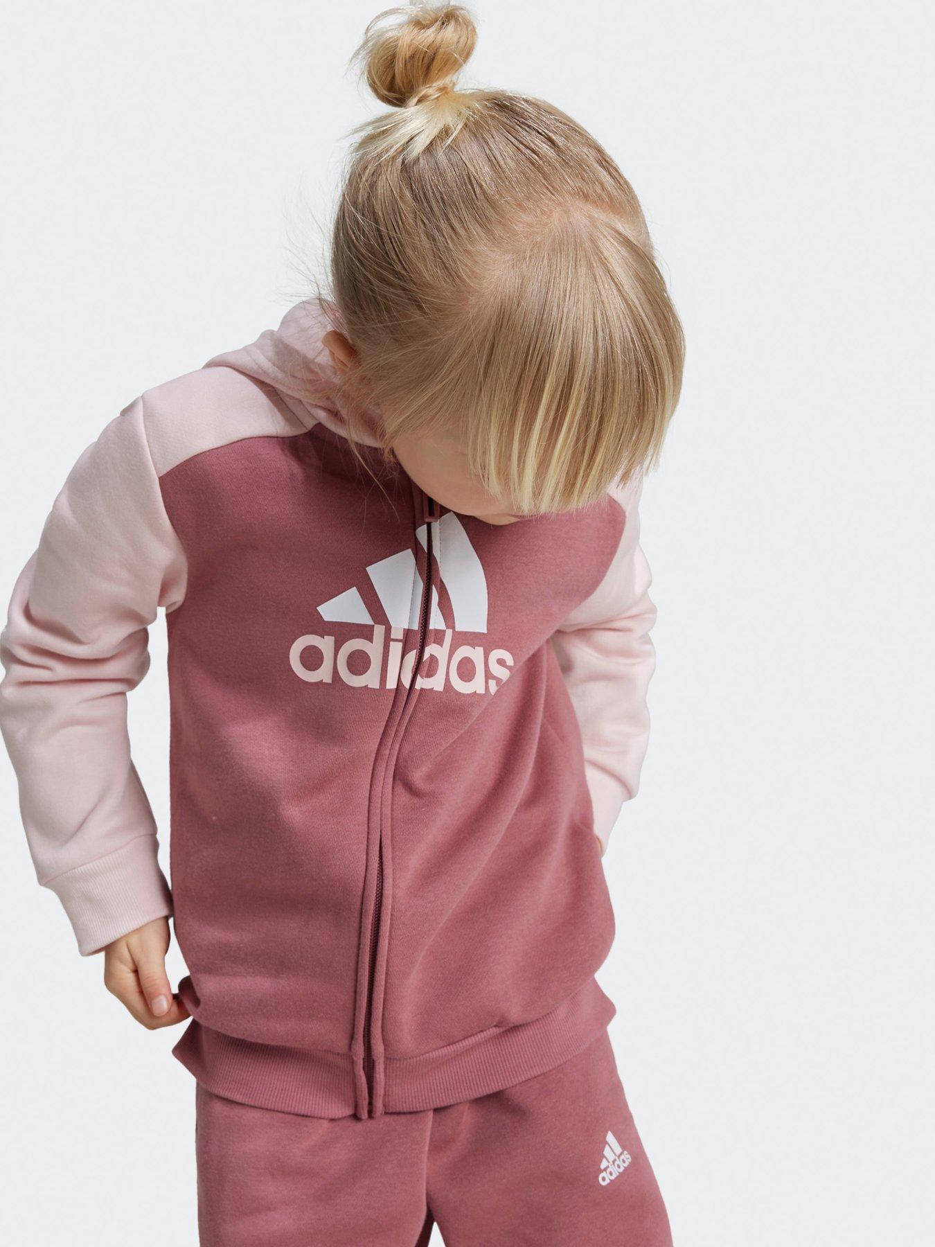 adidas-sportswear-younger-girls-essentials-fleece-tracksuit-pinkoutfit