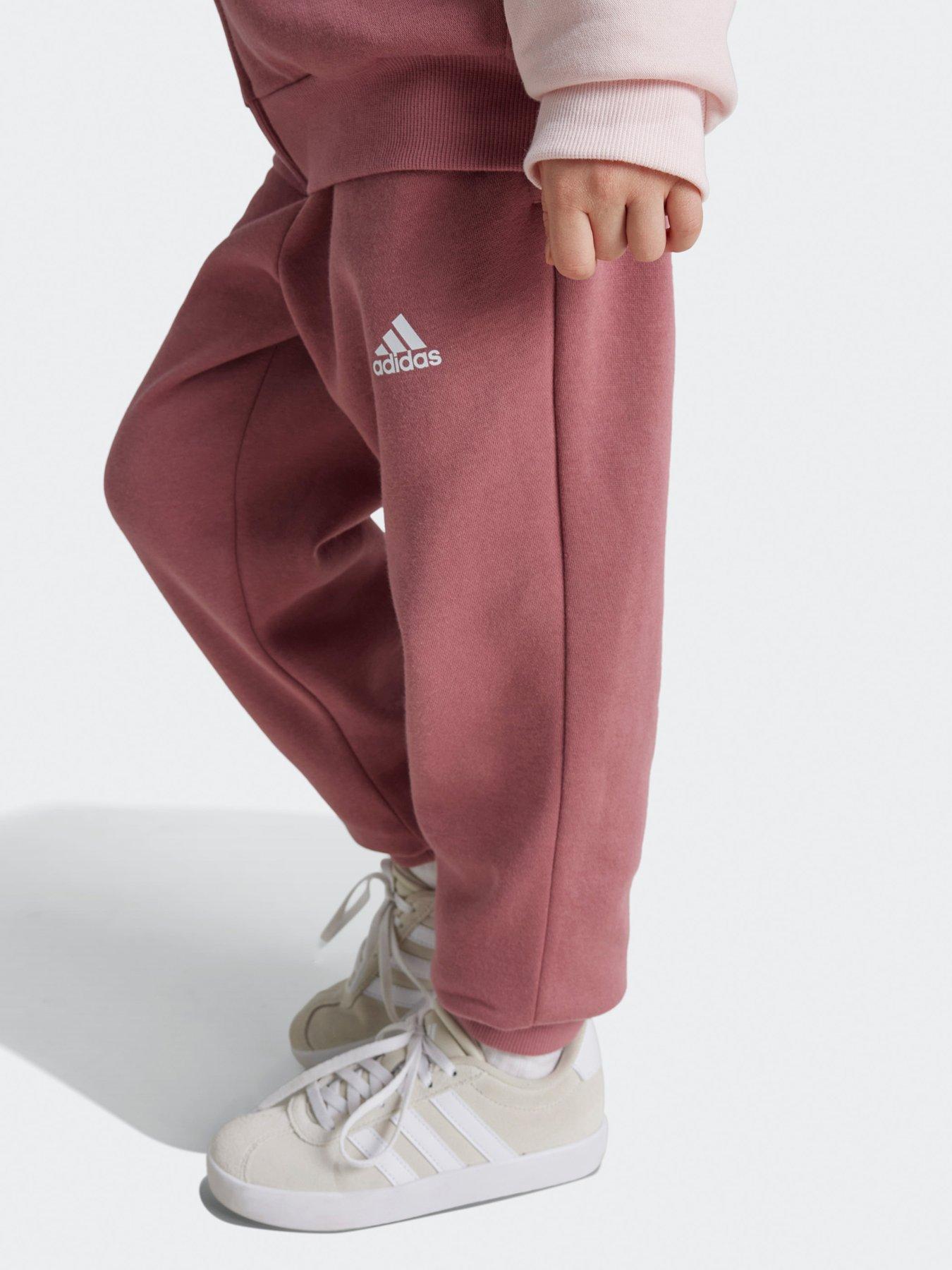 adidas-sportswear-younger-girls-essentials-fleece-tracksuit-pinkdetail