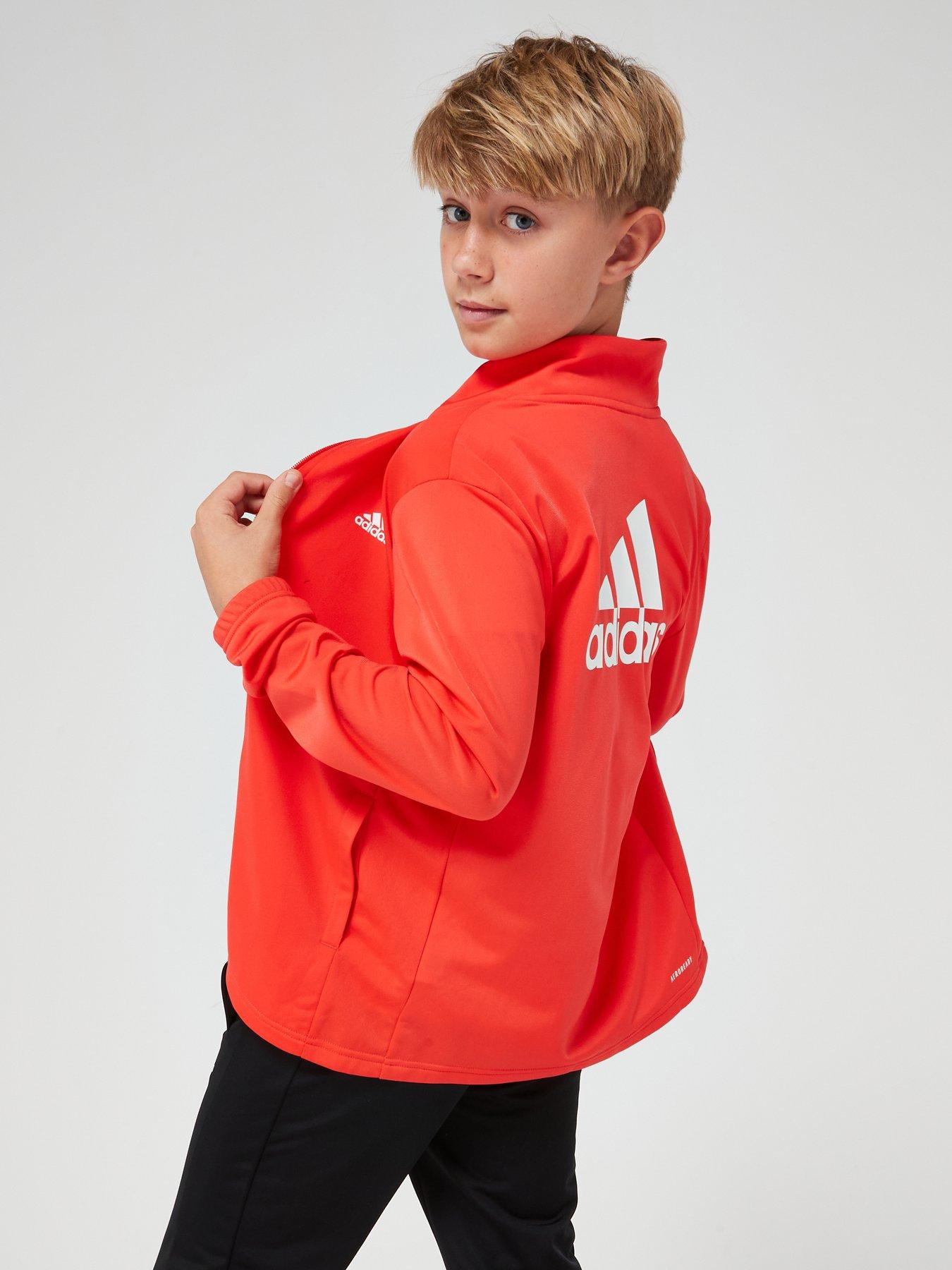 adidas-sportswear-junior-boys-essentials-tracksuit-redoutfit