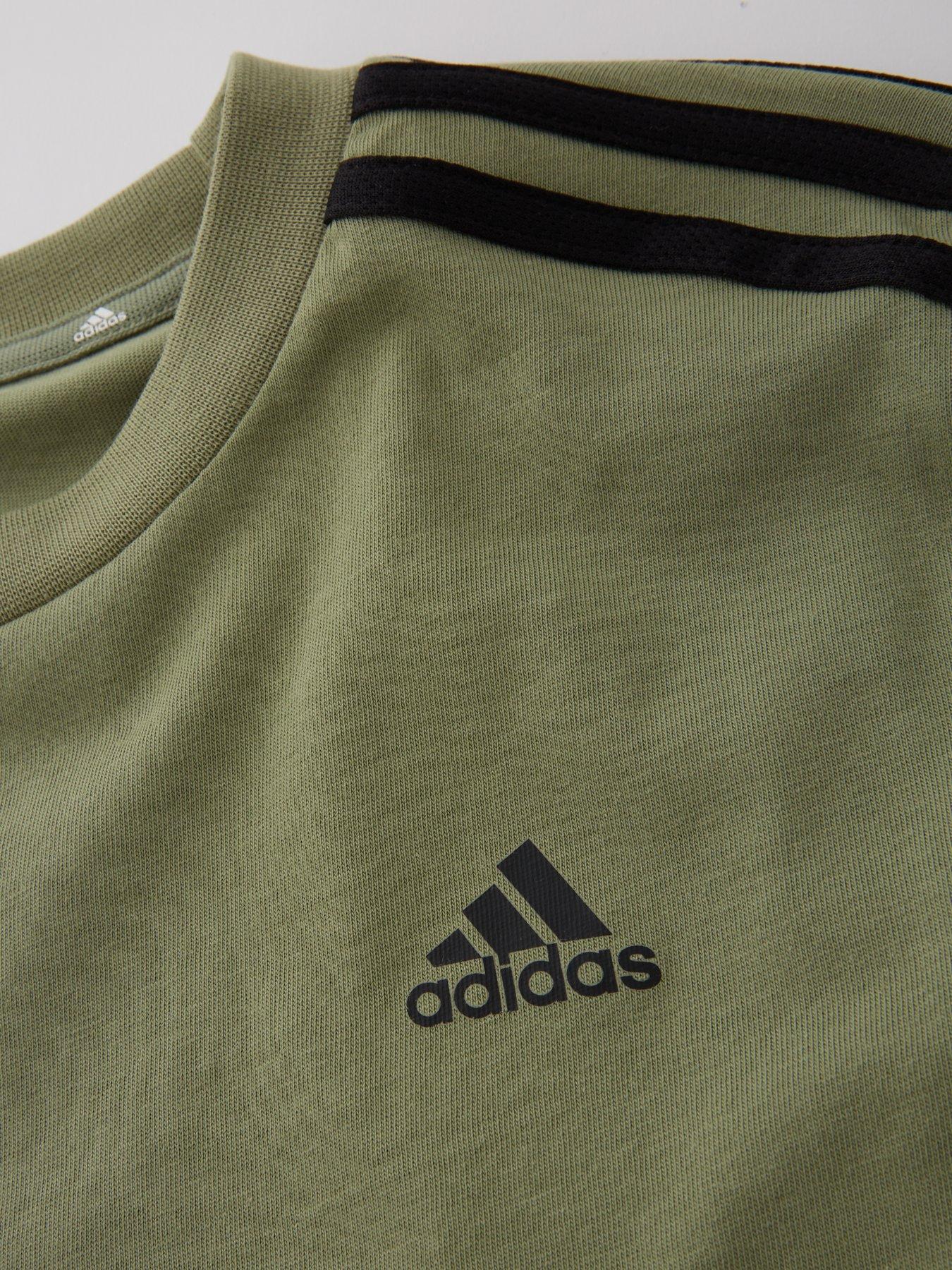 adidas-sportswear-junior-boys-essentials-3-stripe-t-shirt-greenoutfit