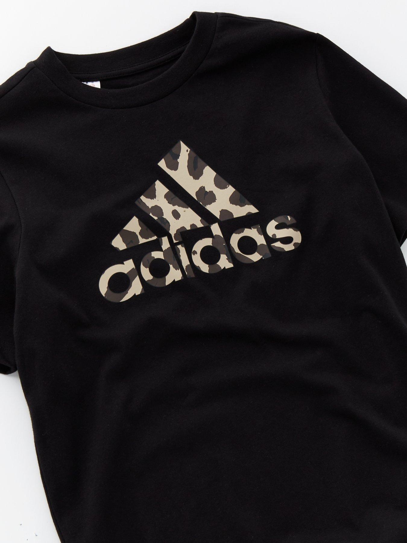 adidas-sportswear-junior-girls-animal-print-big-logo-t-shirt-blackoutfit