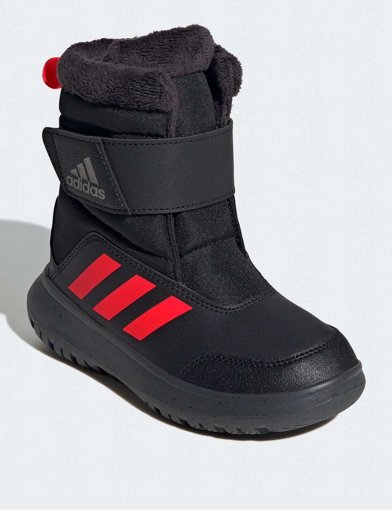 adidas-sportswear-kids-winterplay-boots-blackredstillFront