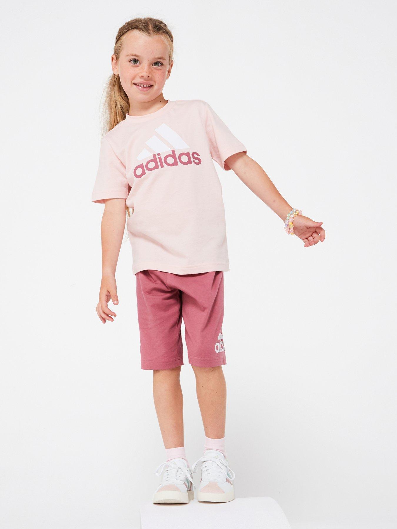 adidas-sportswear-kids-unisex-essentials-t-shirt-and-short-set-pink