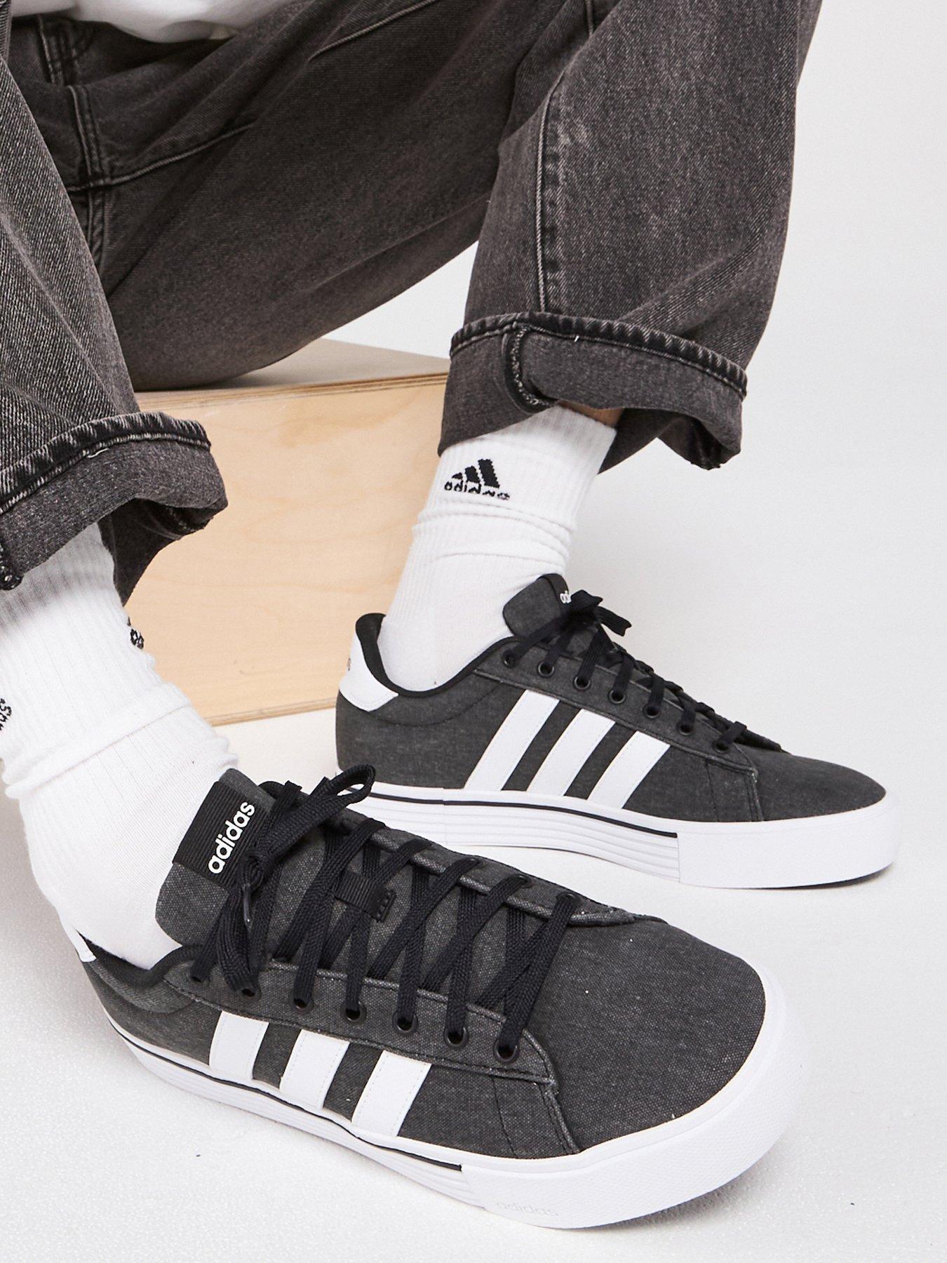 adidas Sportswear Men's Canvas Daily Trainers Black/White