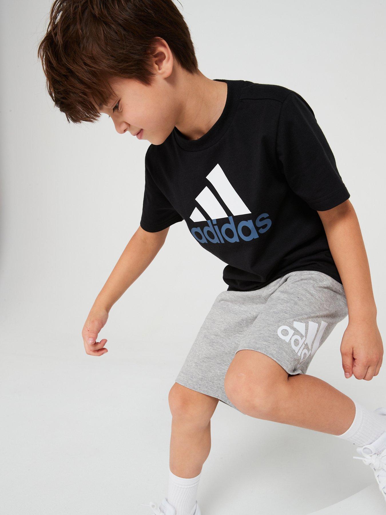 adidas-sportswear-kids-unisex-essentials-t-shirt-and-short-set-blackoutfit