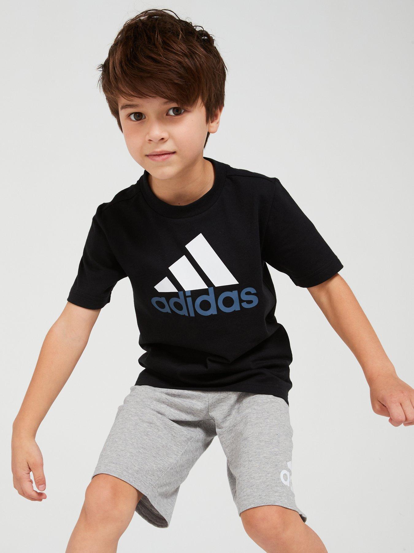 adidas-sportswear-kids-unisex-essentials-t-shirt-and-short-set-blackdetail