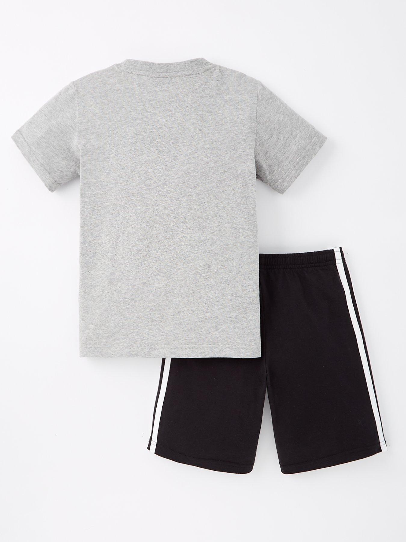 adidas-sportswear-kids-unisex-essentials-3-stripe-t-shirt-and-short-set-blackgreyback