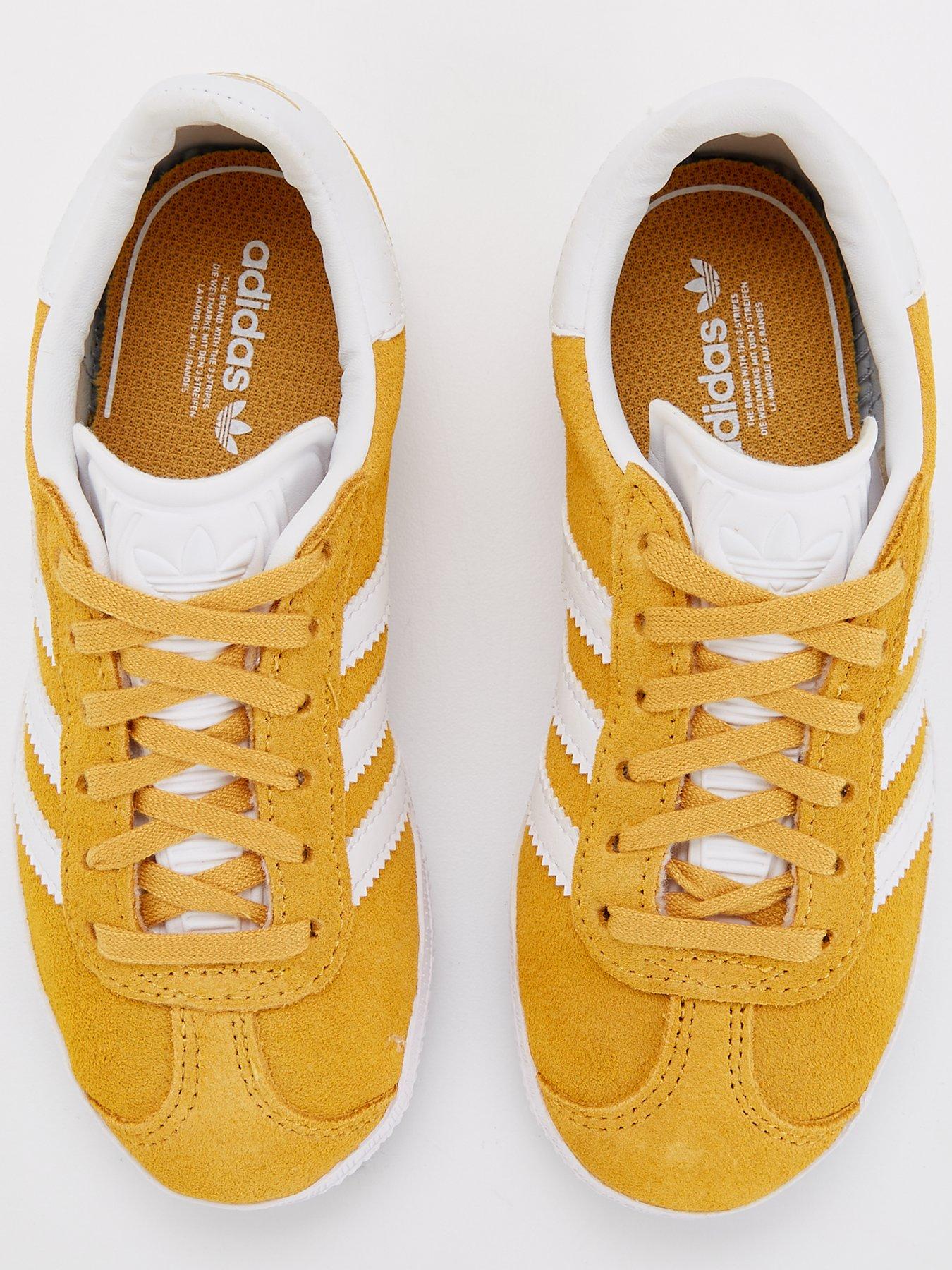 adidas-originals-kids-unisex-gazelle-trainers-yellowoutfit