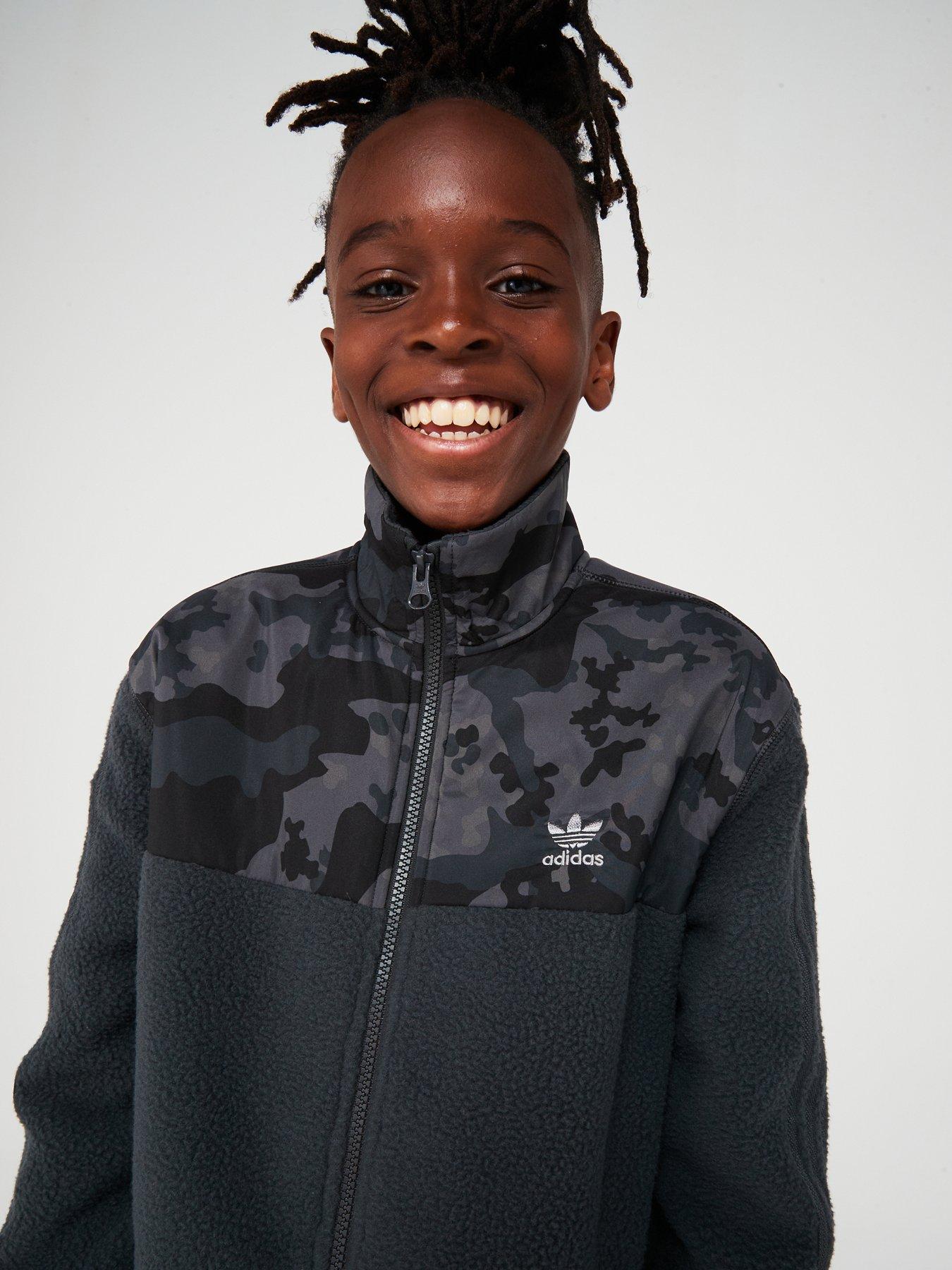 adidas-originals-junior-kids-fleece-dark-greyoutfit