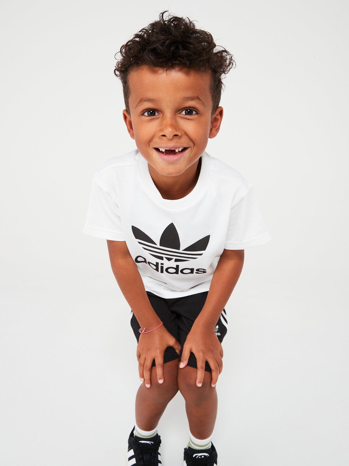 adidas-originals-unisex-kids-short-tee-set-blackwhtieoutfit