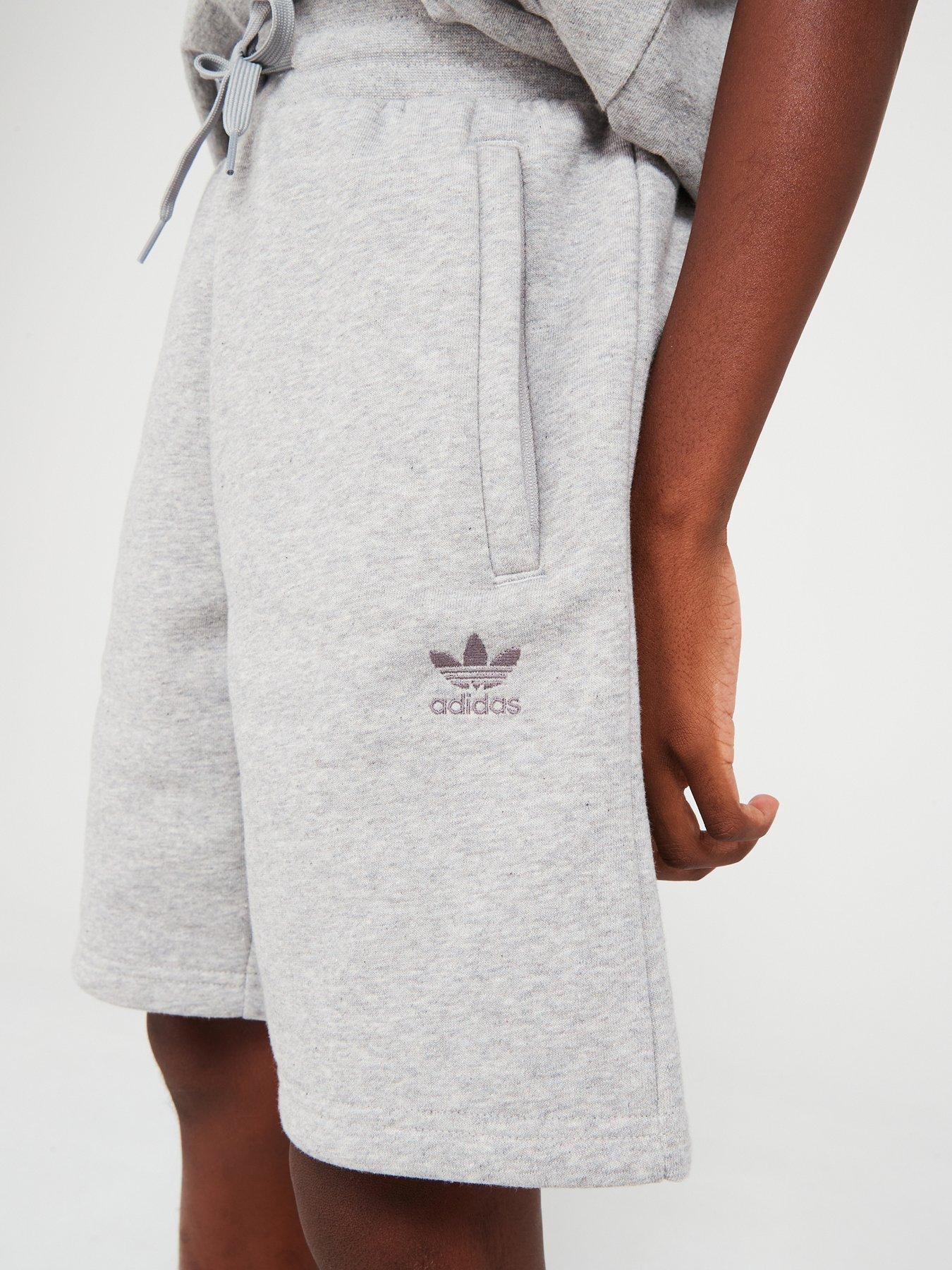 adidas-originals-older-unisex-shorts-greyoutfit