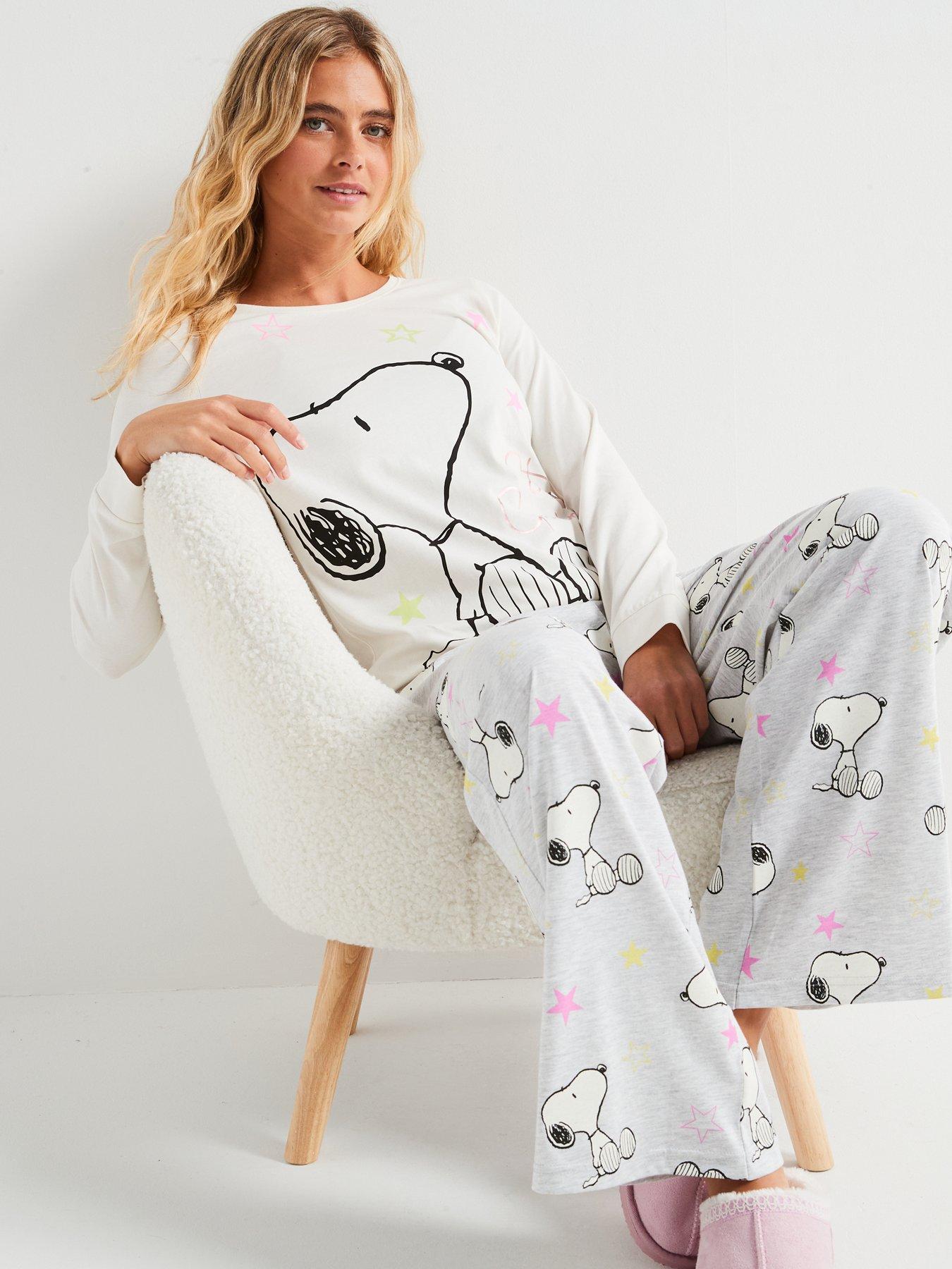 Image 3 of 6 of Snoopy Long Sleeve Pyjamas - White