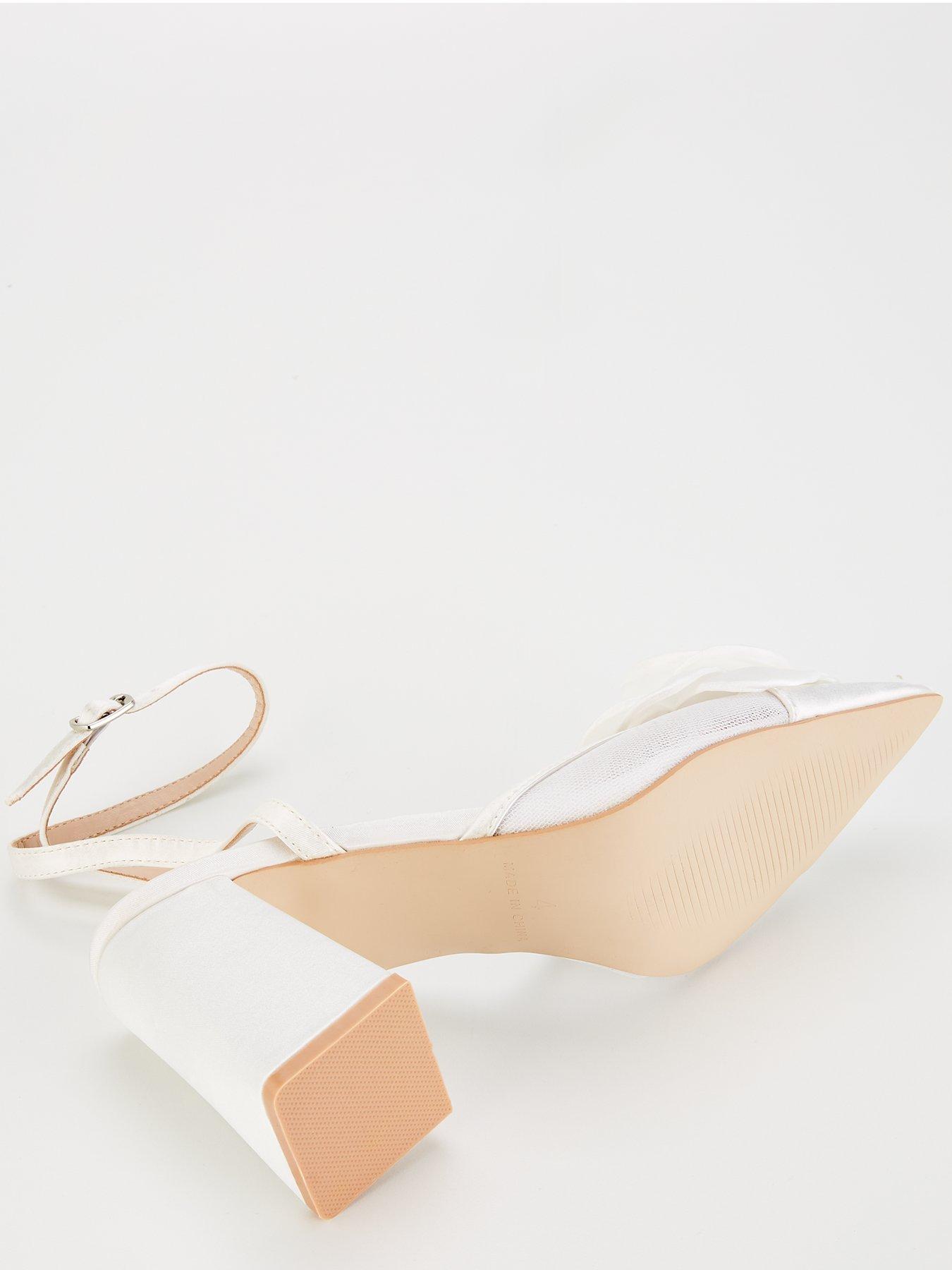 raid-be-mine-neila-flower-detail-court-shoes-ivory-satindetail