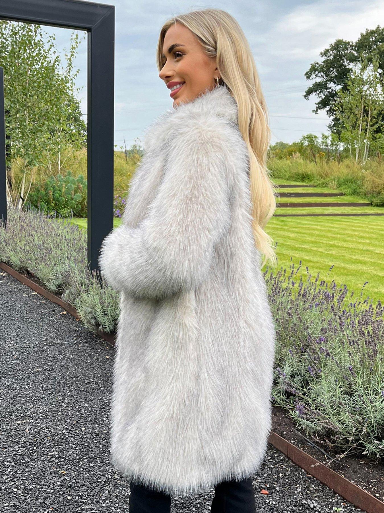 ax-paris-fur-coat-whiteoutfit