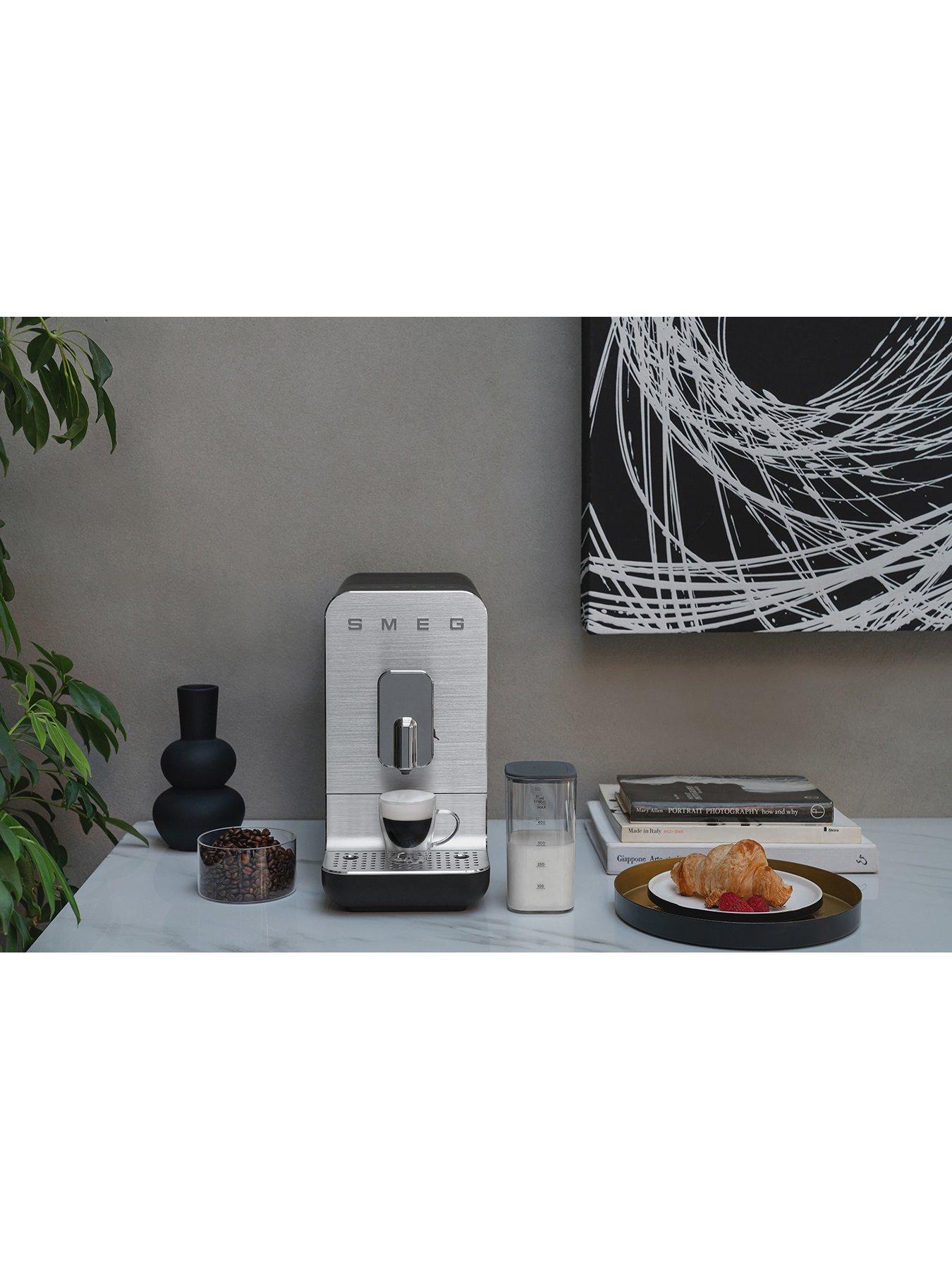 Image 6 of 7 of Smeg BCC13 Bean to Cup Coffee Machine - Matte Black
