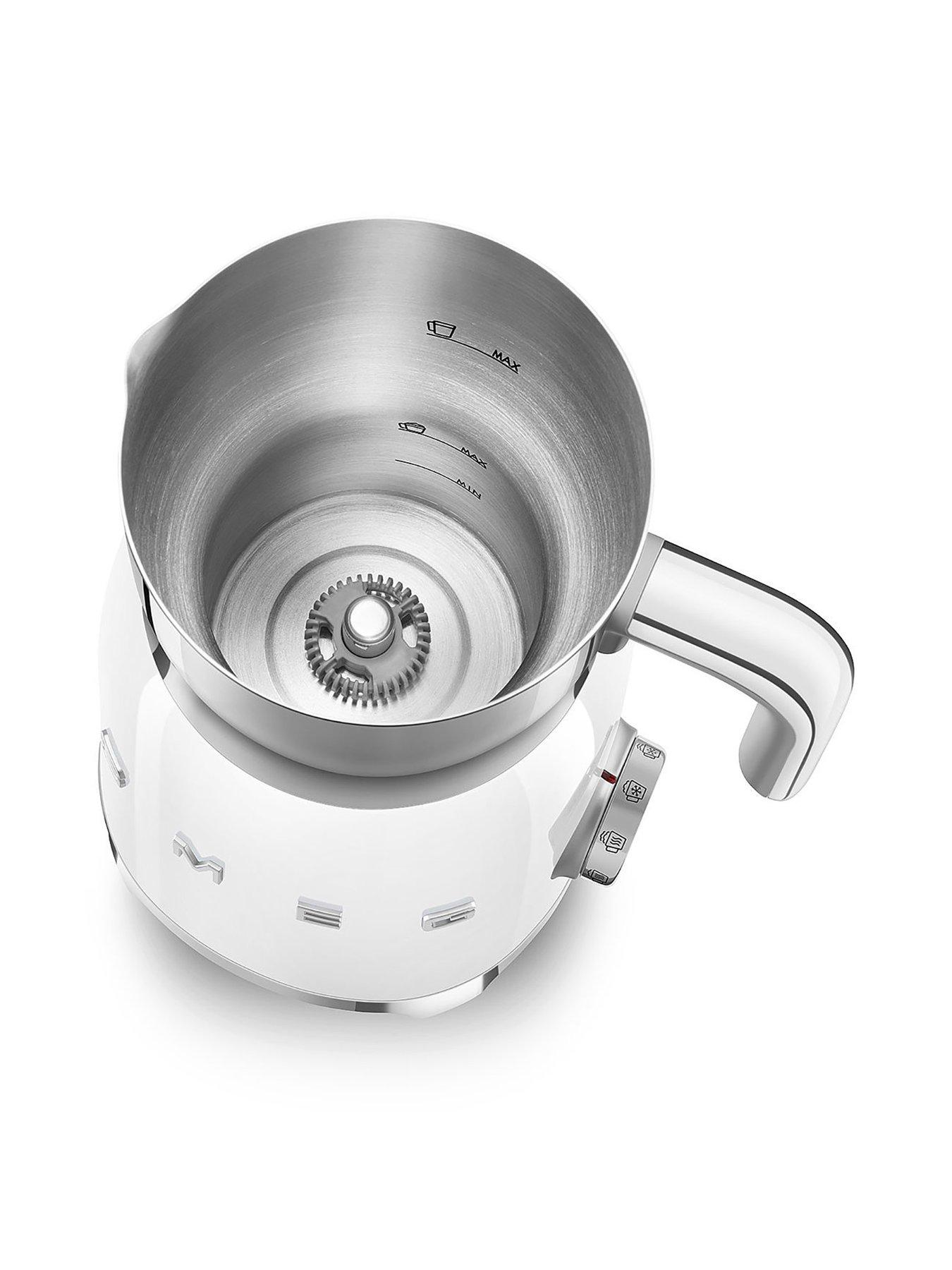Image 3 of 7 of Smeg MFF11 Milk Frother with Tritan&trade; Renew Lid&nbsp;- White