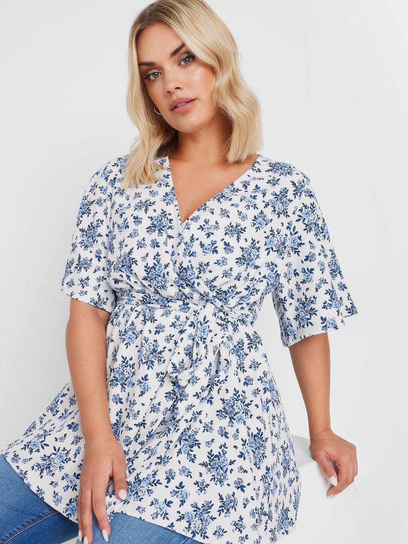 yours-curve-wrap-texture-top-bluewhiteoutfit