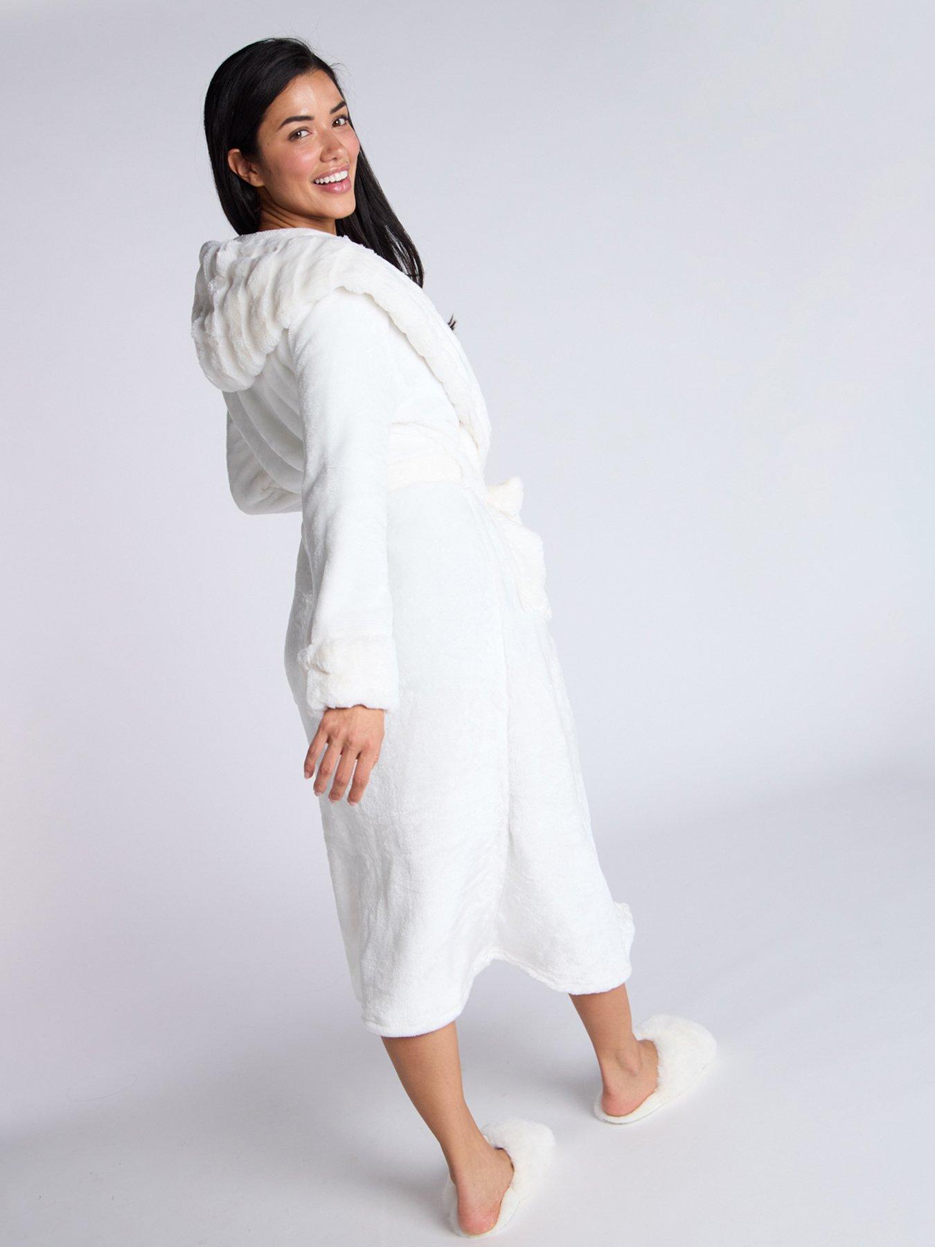 boux-avenue-boux-avenue-cut-fur-trim-plush-long-robe-creamoutfit