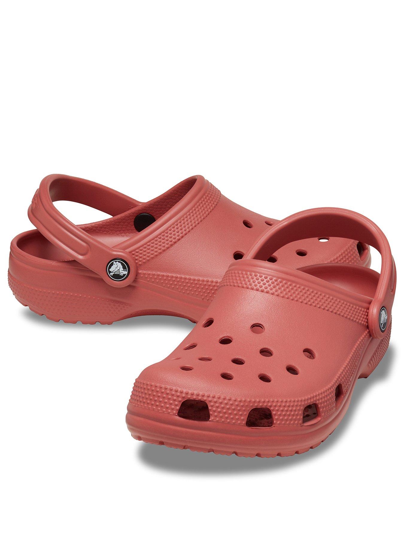 crocs-crocs-mens-classic-clog-sandal-redstillFront