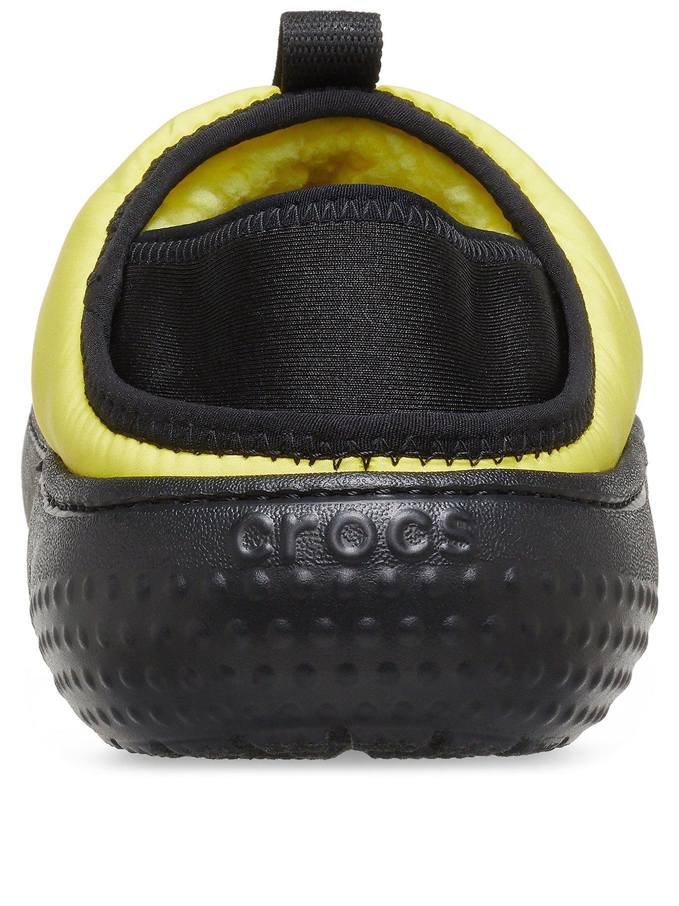 crocs-crocs-mens-classic-puff-moc-sandals-yellowback