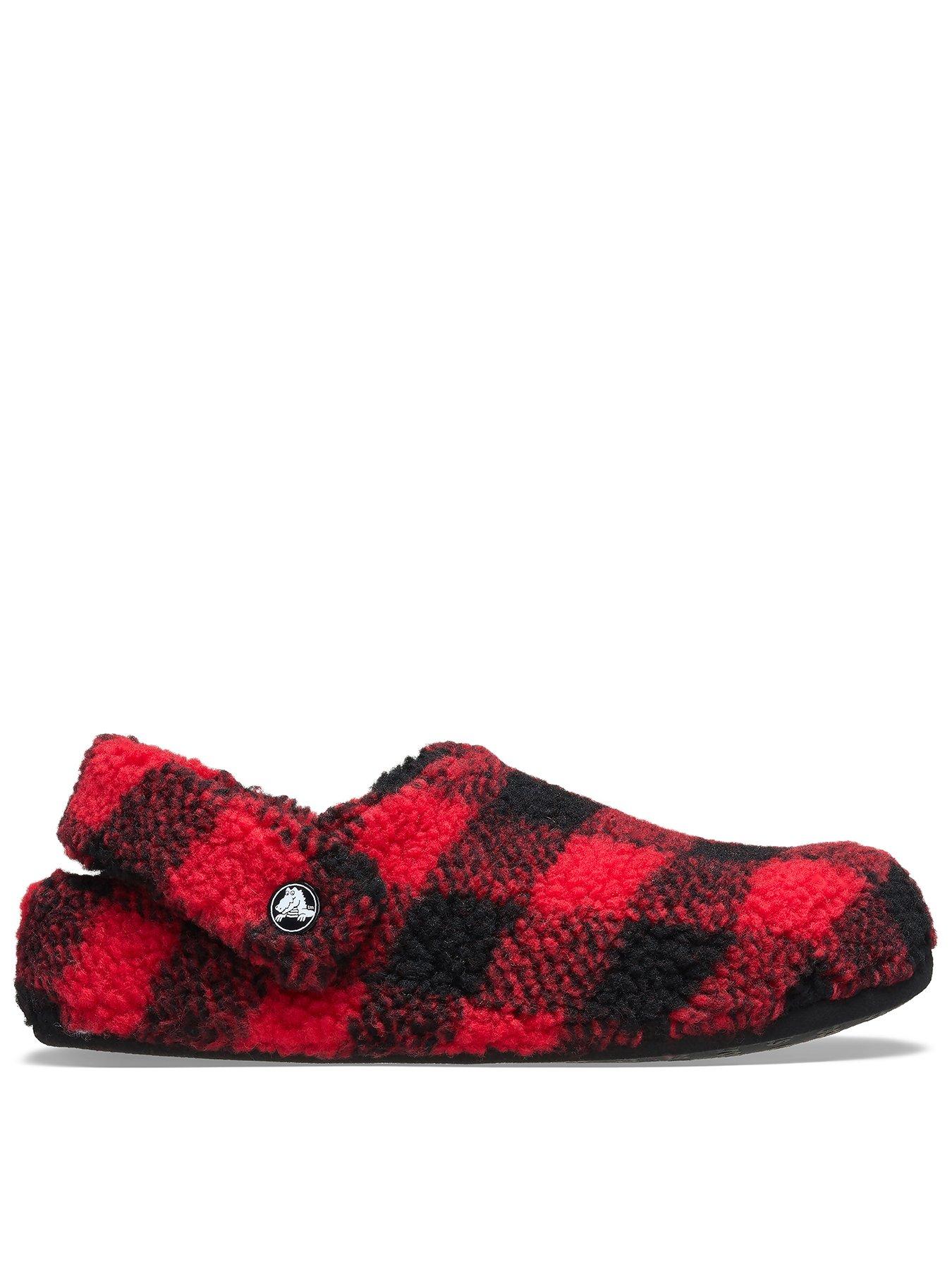 crocs-mens-classic-cozzzy-slipper-red