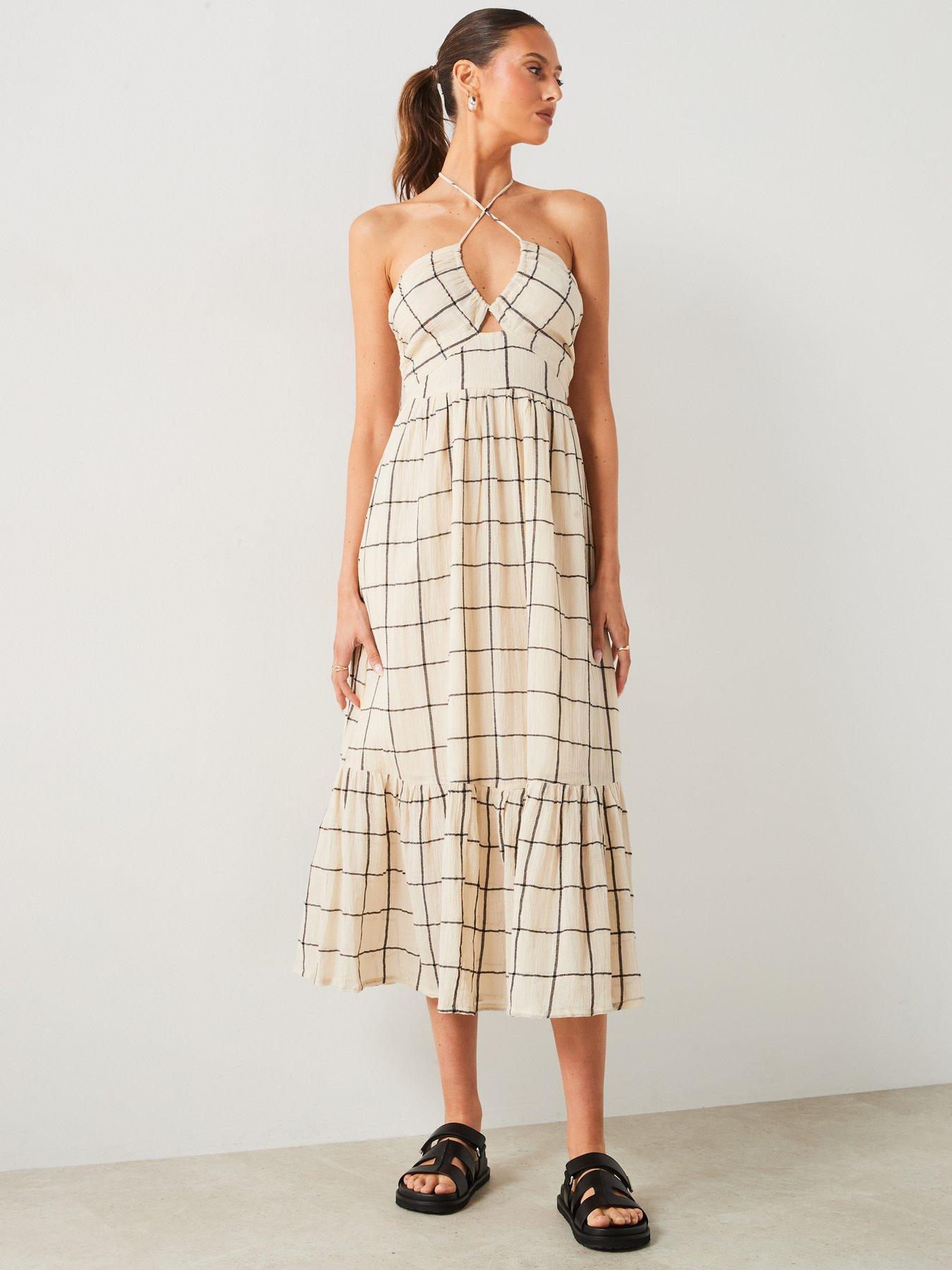 mango-box-print-halter-neck-midi-dressoutfit