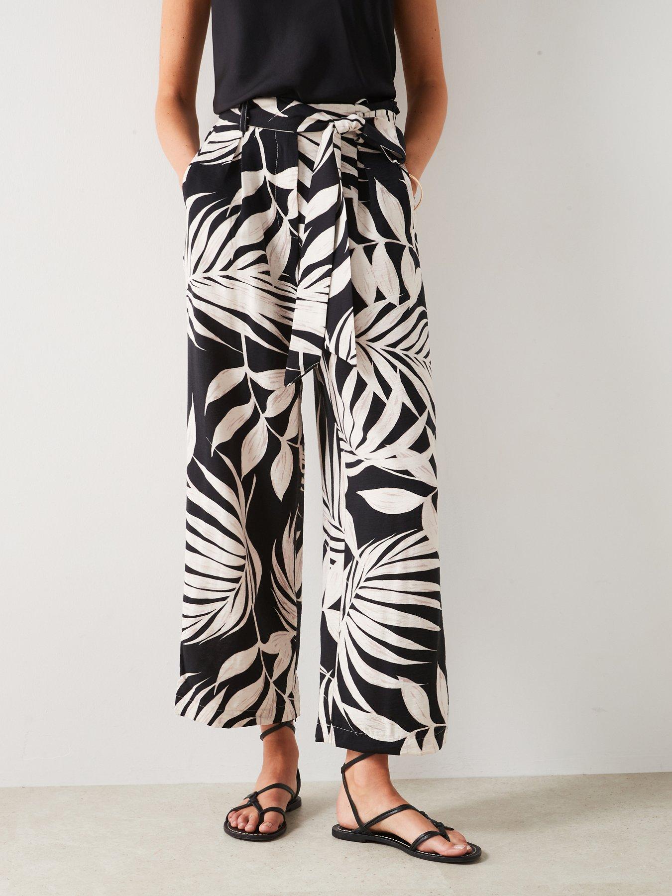 mango-black-and-white-all-over-print-cropped-trouser