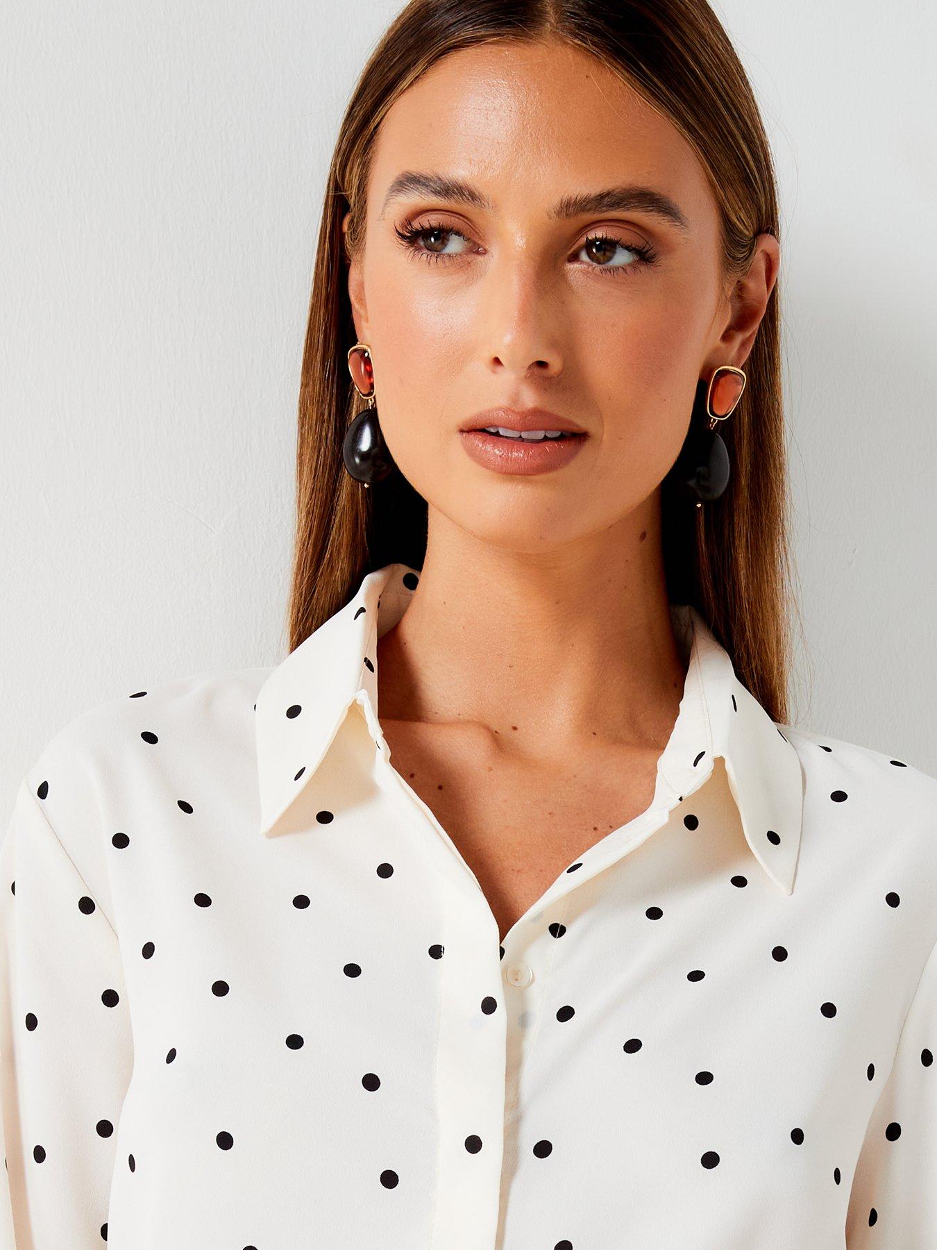 mango-polka-dot-shirtoutfit