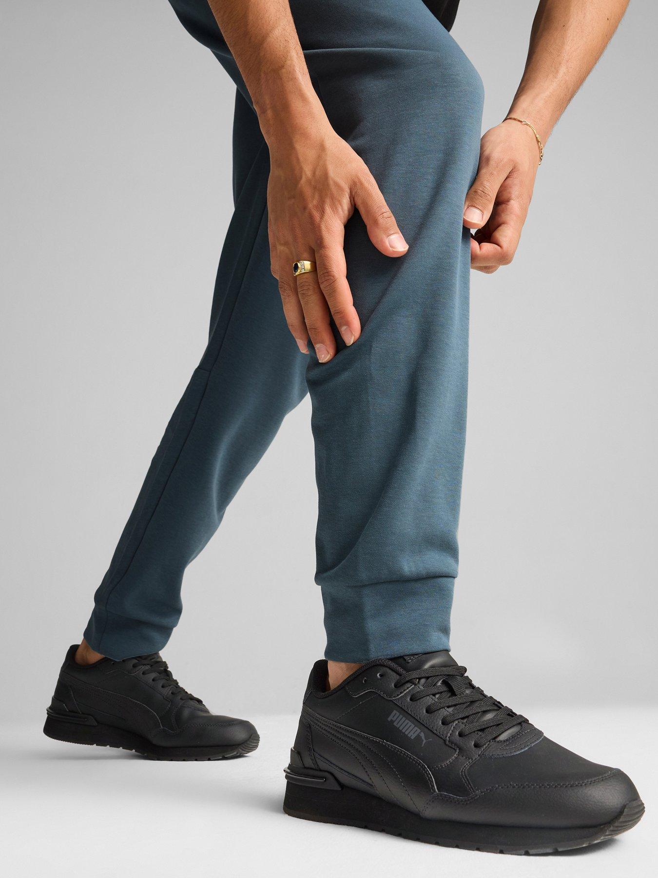 puma-mens-open-road-pants-greyoutfit