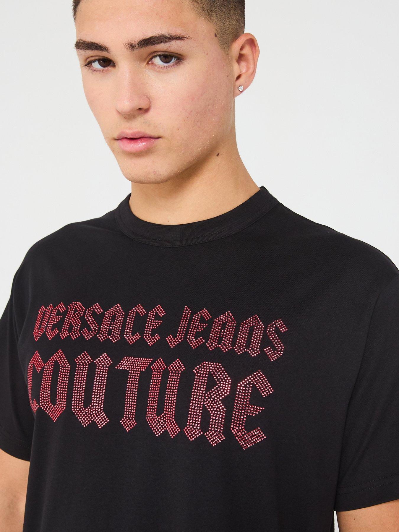 versace-jeans-couture-versace-jeans-couture-gothic-studs-chest-logo-t-shirt-blackoutfit