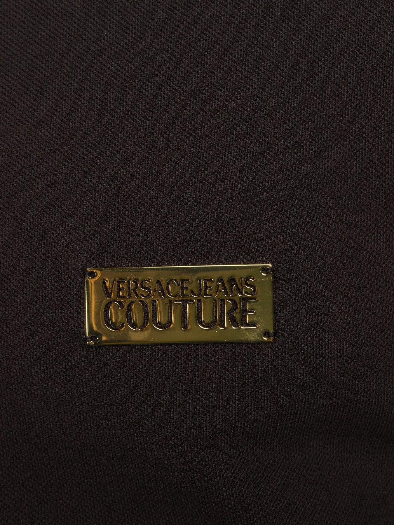 versace-jeans-couture-versace-jeans-couture-metal-plaque-logo-polo-shirt-blackoutfit